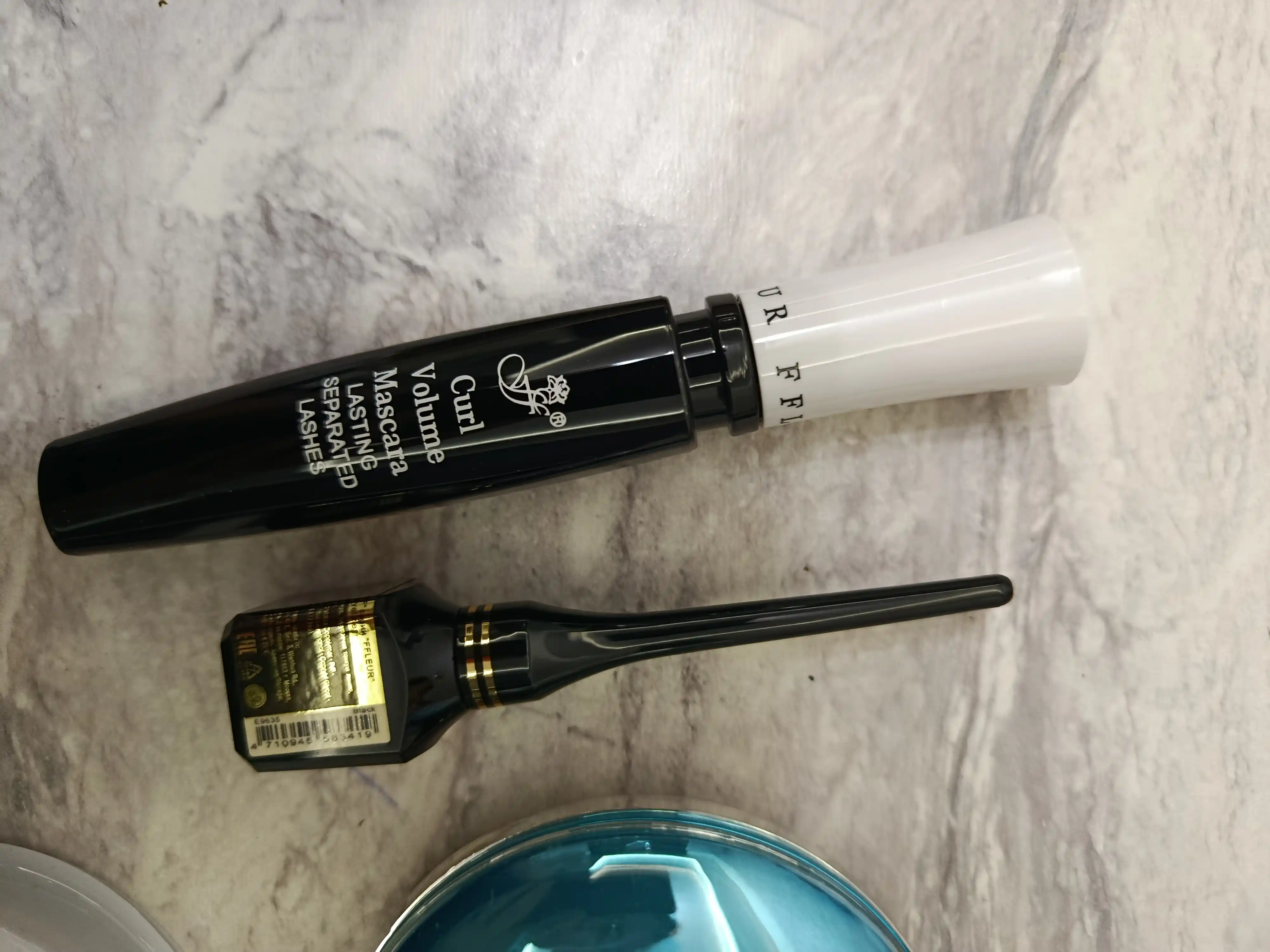 Подводка для глаз Professional Eyeliner 5,5 мл, черная