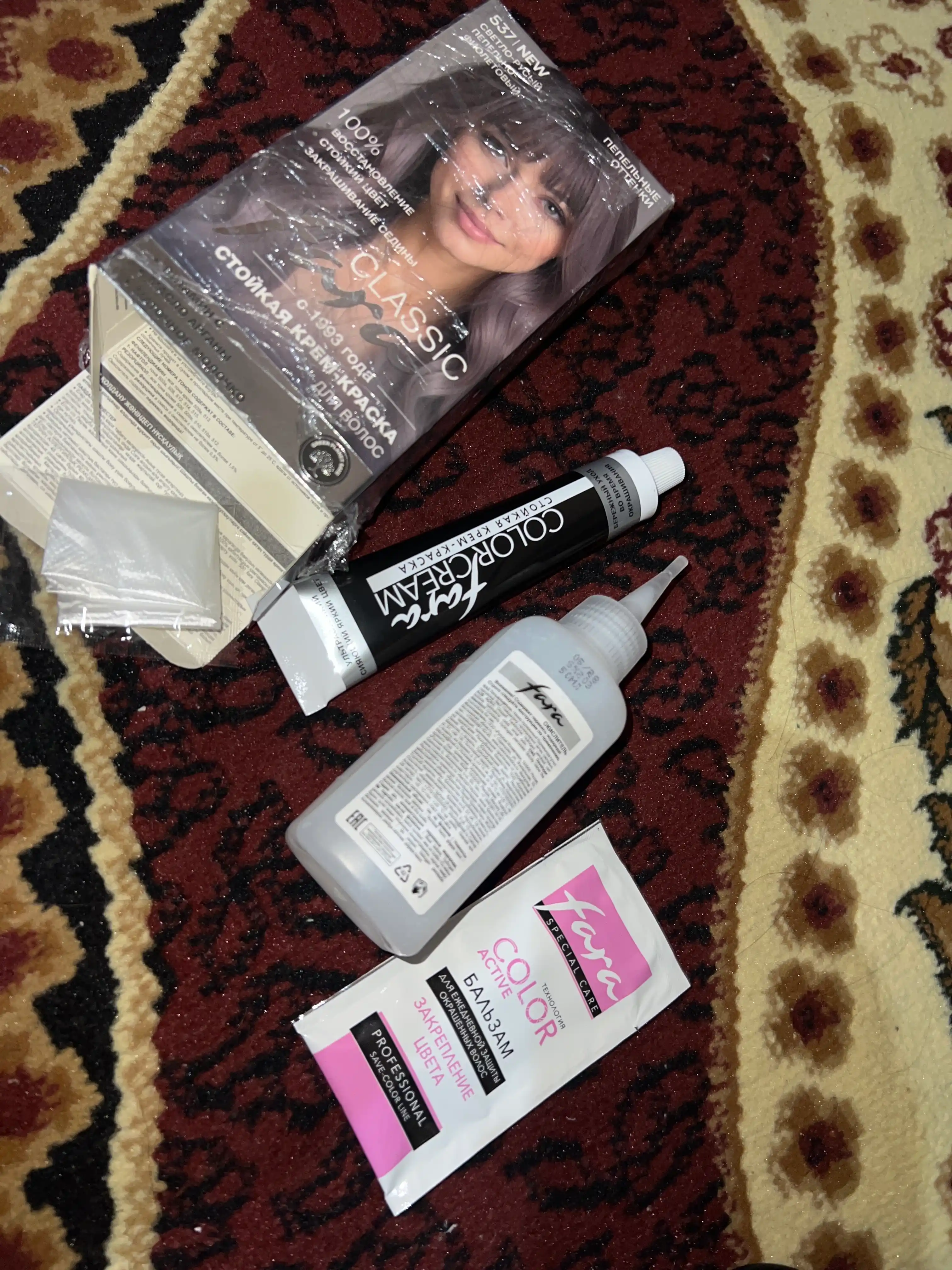 Fara Classic uzoq muddatli krem soch rangi 537 och sariq kul binafsha rang
