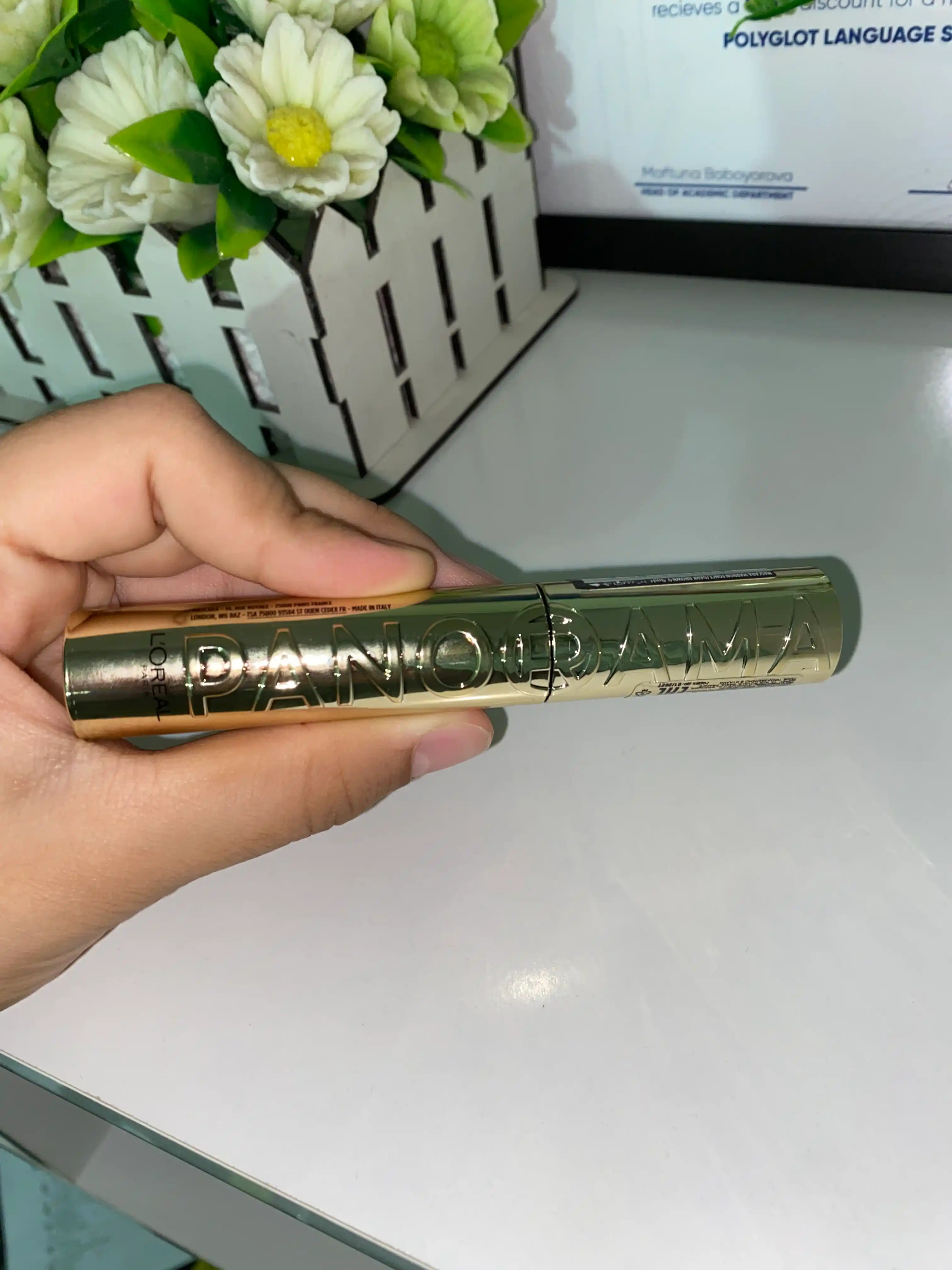 Kipriklar uchun tush Volume Million Lashes Panorama, to'q-jigarrang