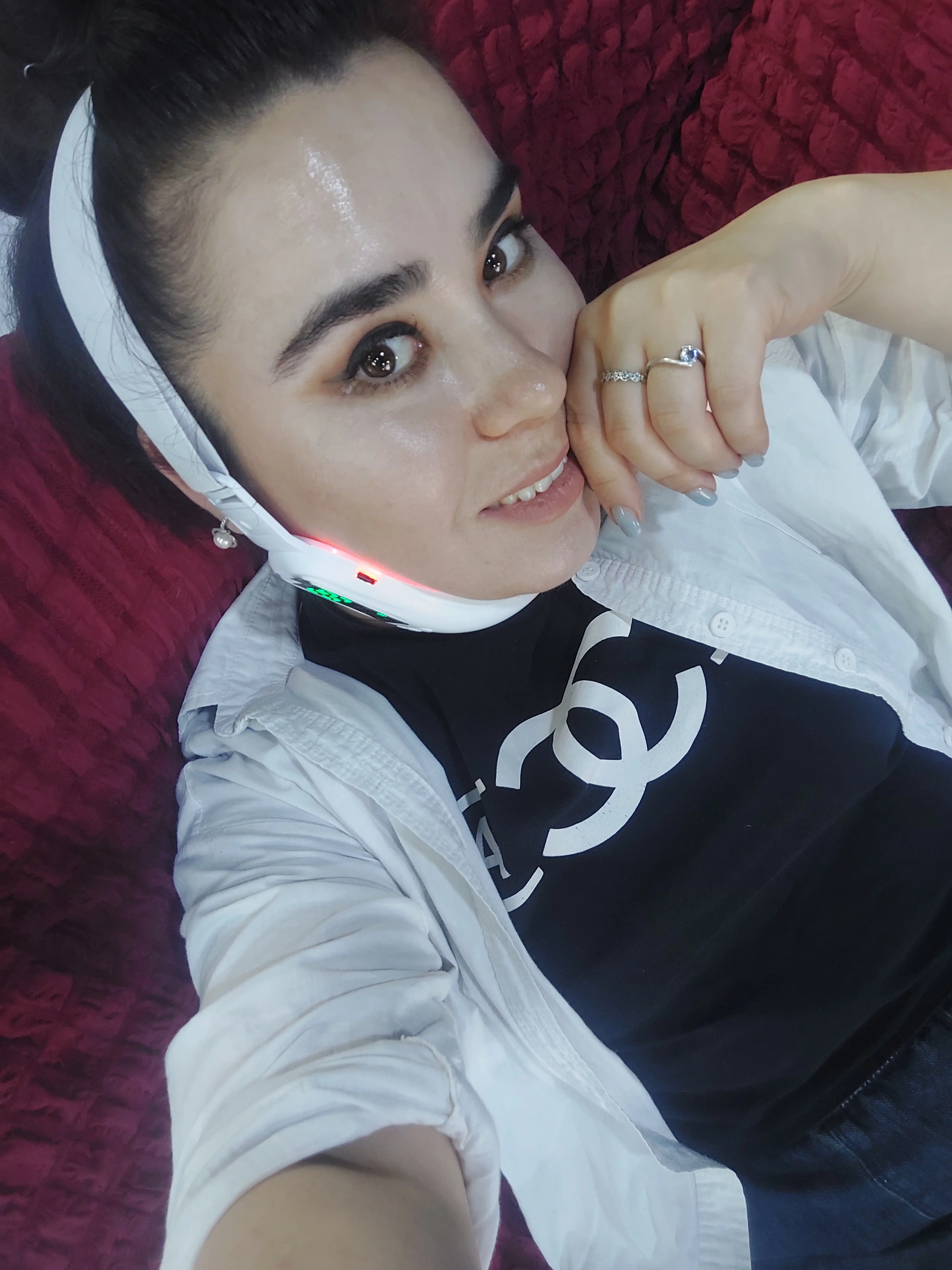 Fotonoterapiya va isitish funksiyali mikrotokli, yuzni ozdirish va ko'tarish massajori