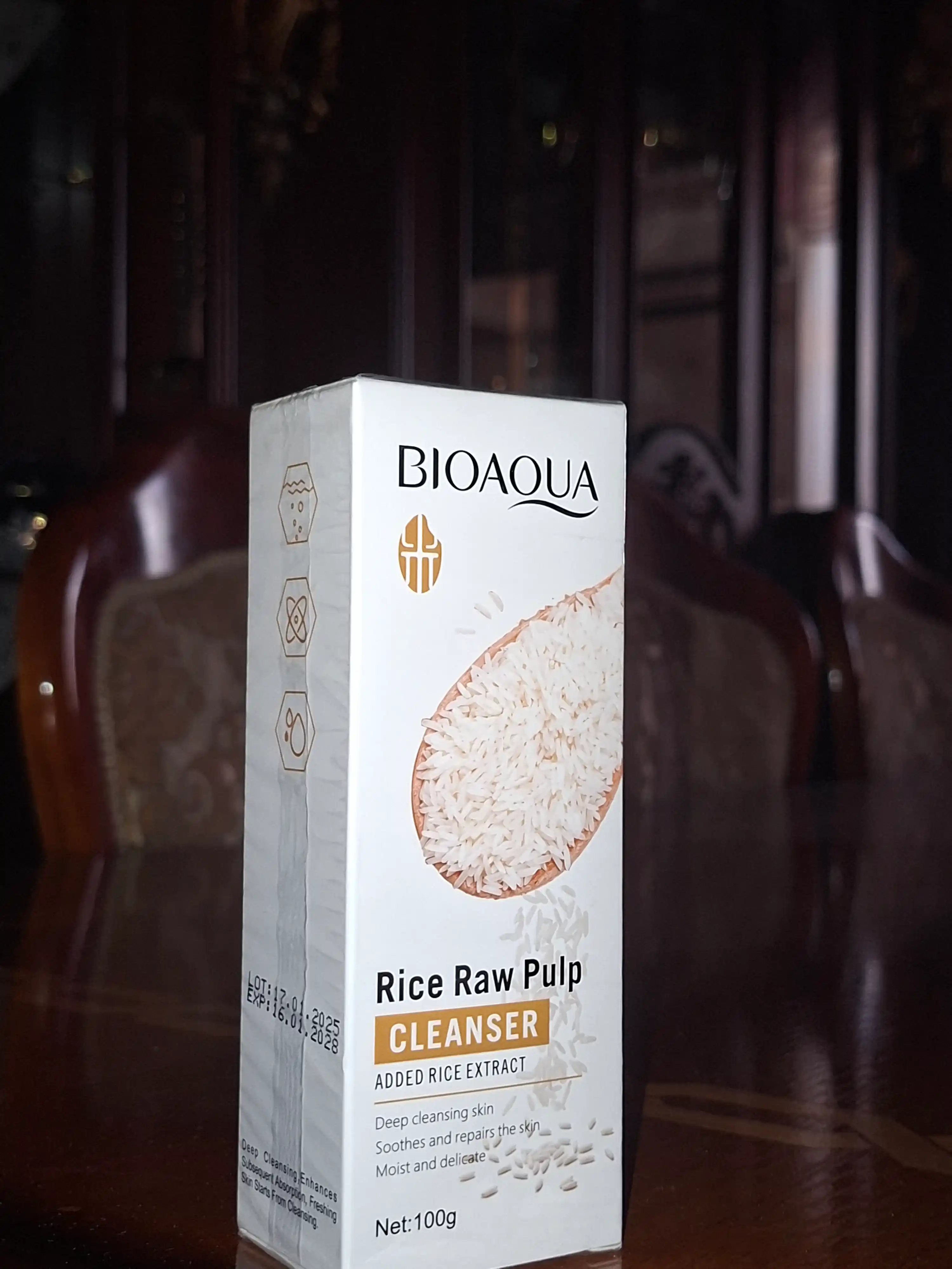 Пенка для умывания с экстрактом риса Rice Raw Pulp Cleanser