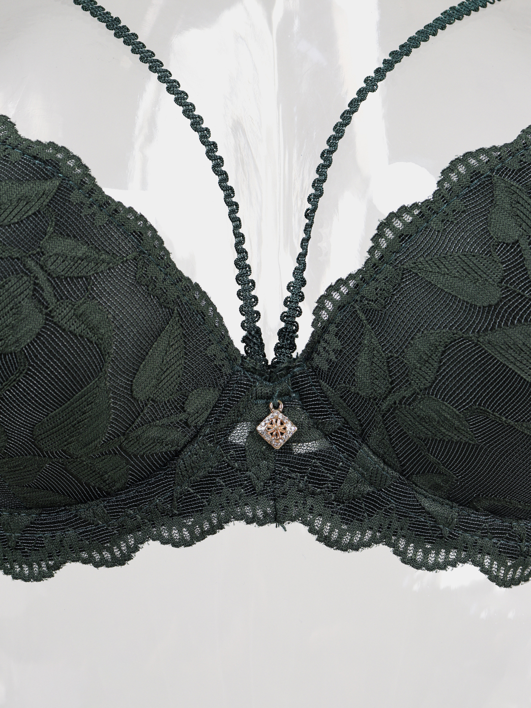 Liviya yalangoch ayollar