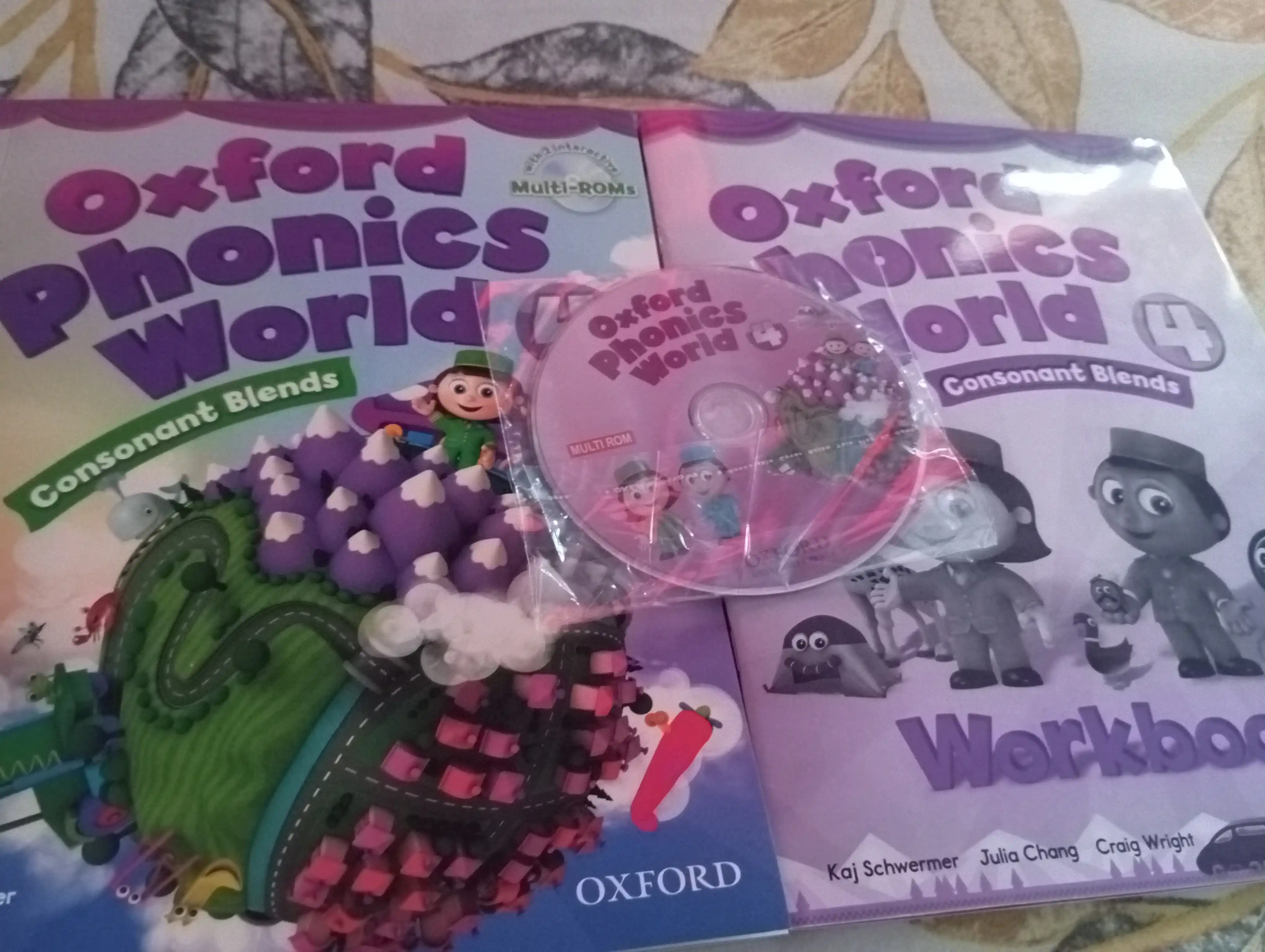 Комплект Oxford Phonics World.  Student Book + Workbook + CD. Schwermer Kaj