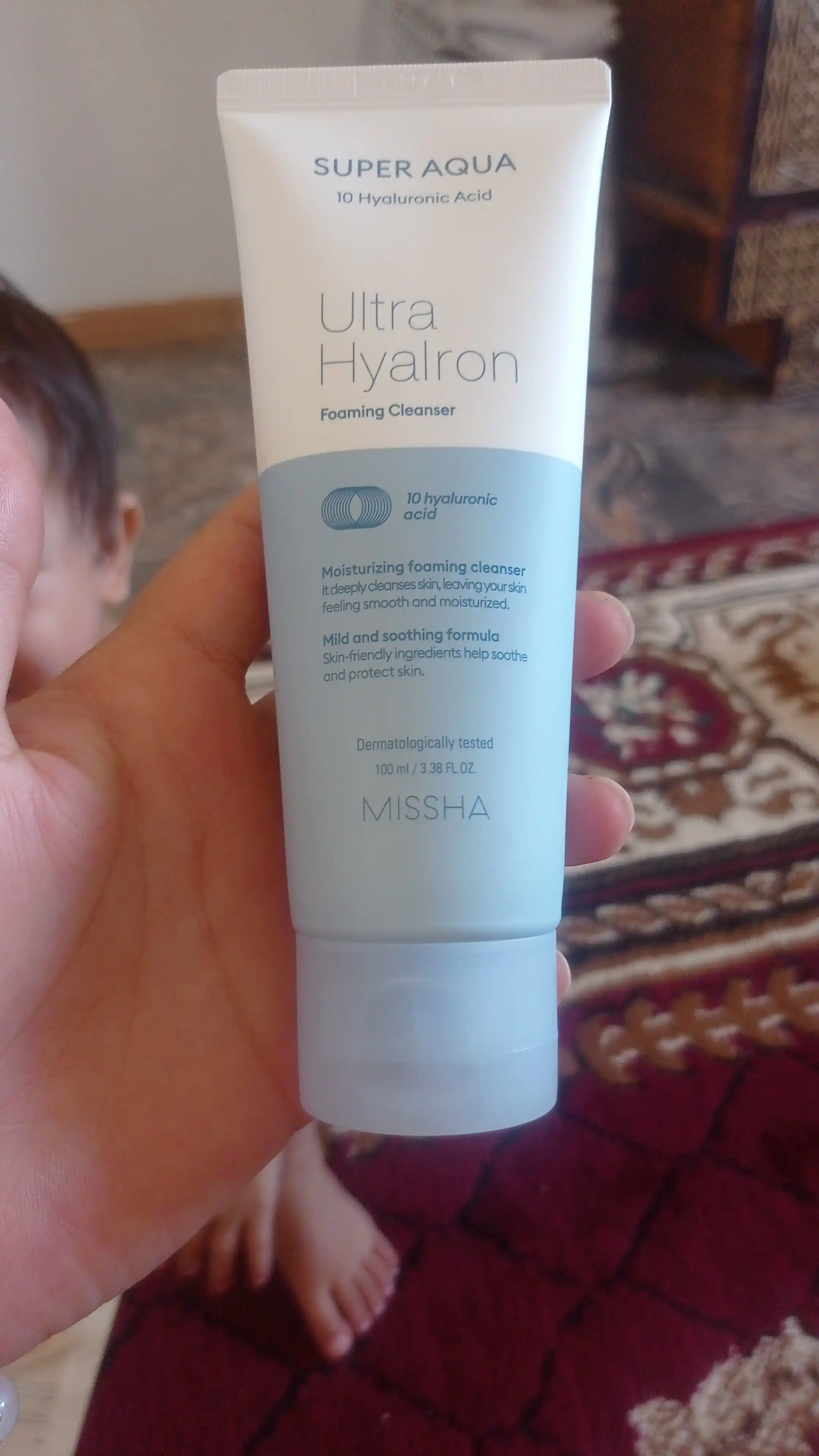 Gialuron kislotasi bilan namlantiruvchi ko‘pik Missha Super Aqua Ultra Hyalron Cleansing Foam