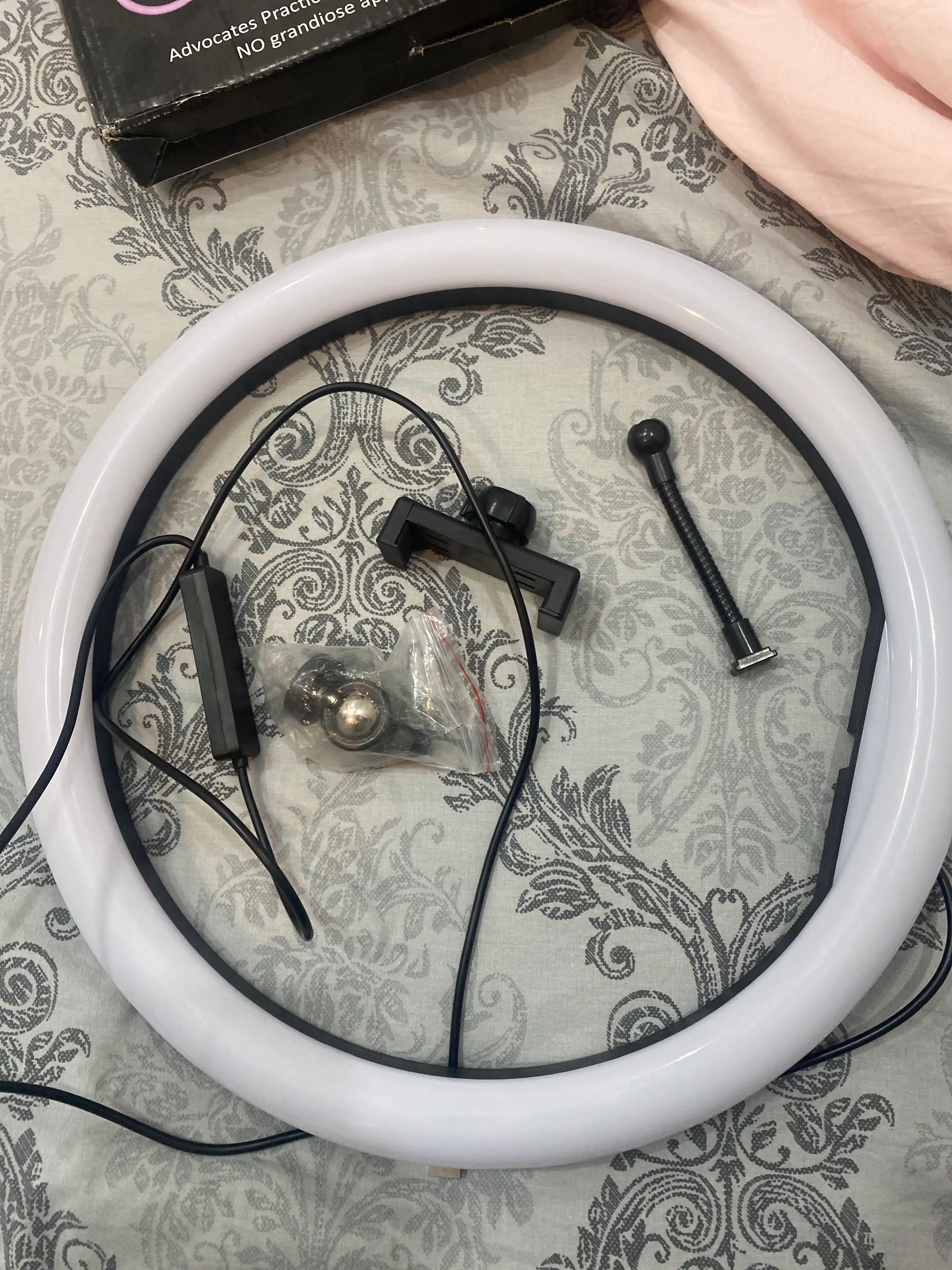 Universal halqasimon lampa, diametri 45 sm, 36 sm, 30 sm va 26 sm, shtativ bilan