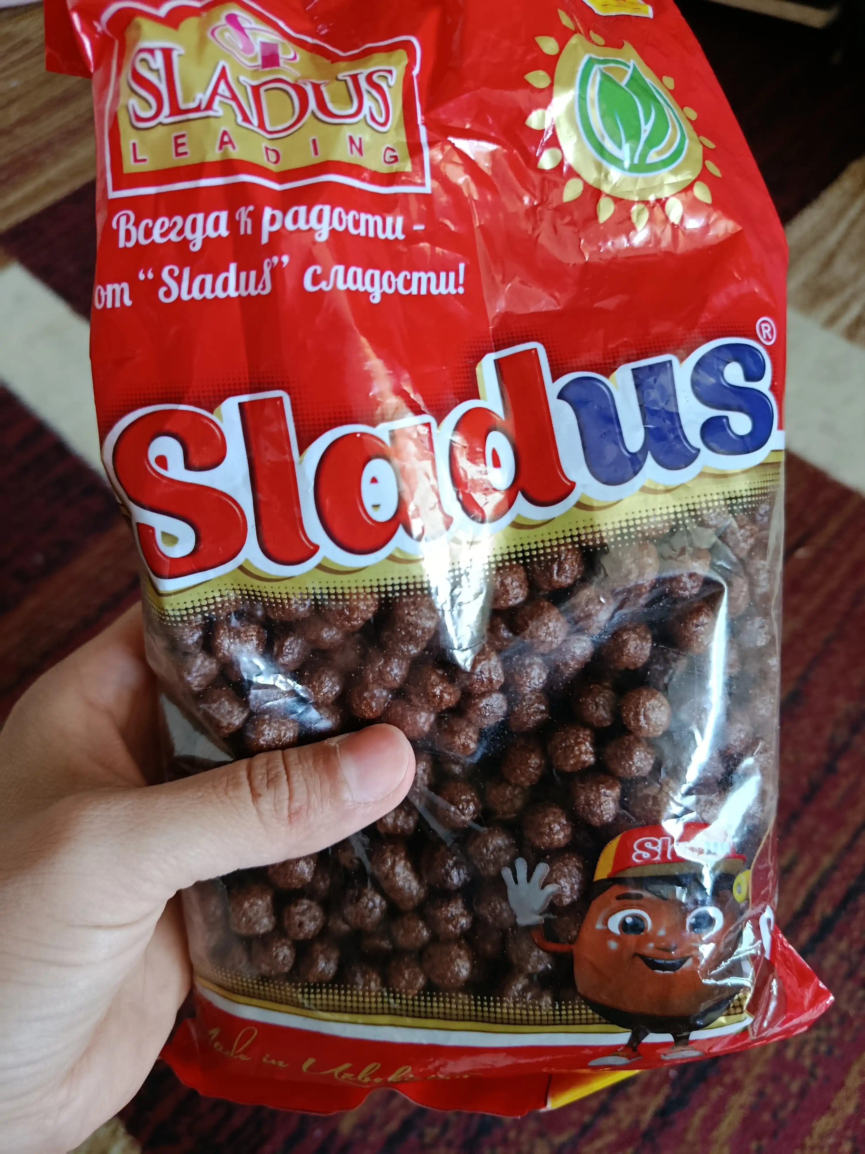 Bolalar va kattalar uchun tayyor nonushta Sladus Hrust