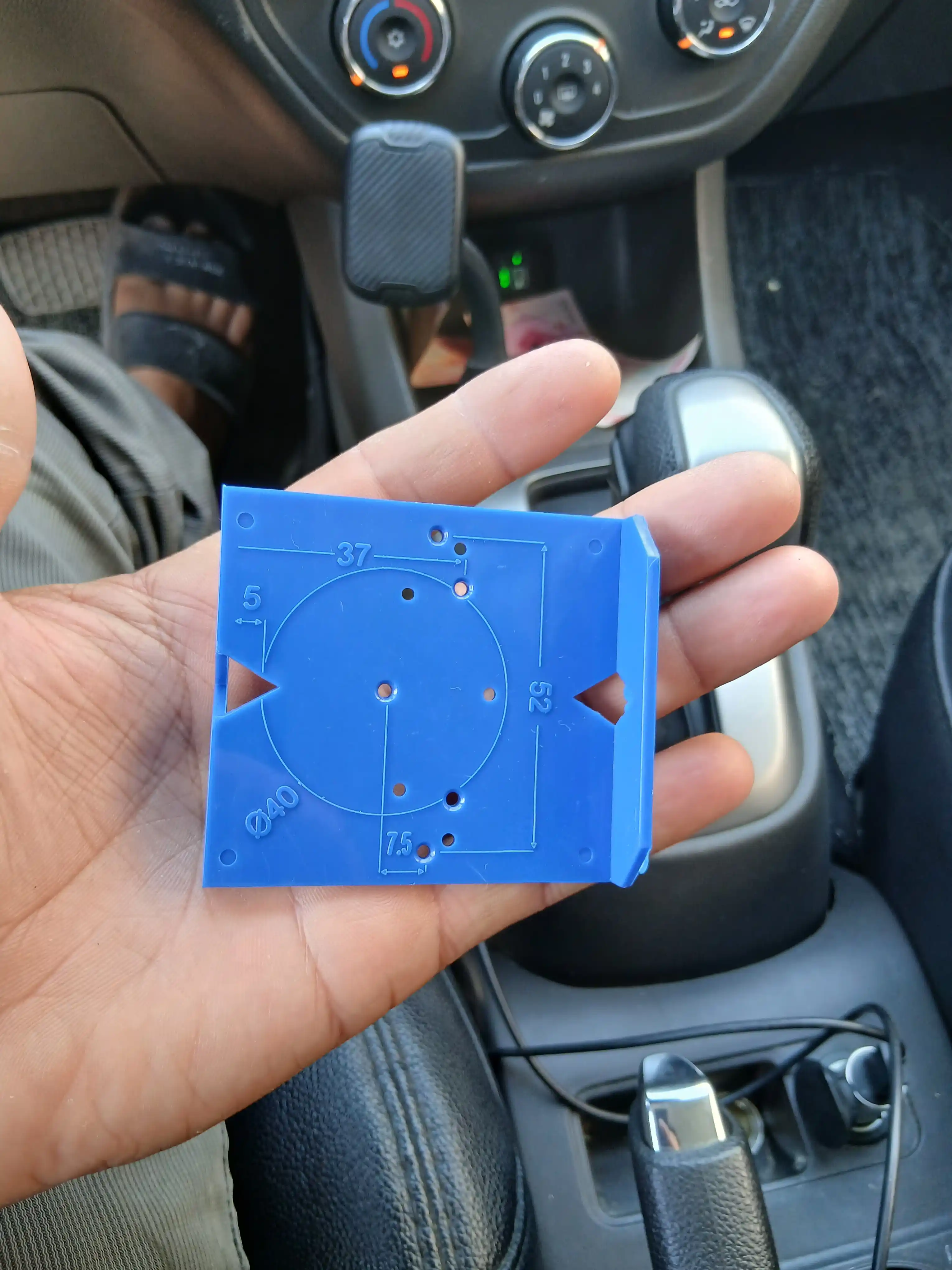 Shablon mebel eshik ilmogini ornatish uchun, universal, 28/35/40 mm