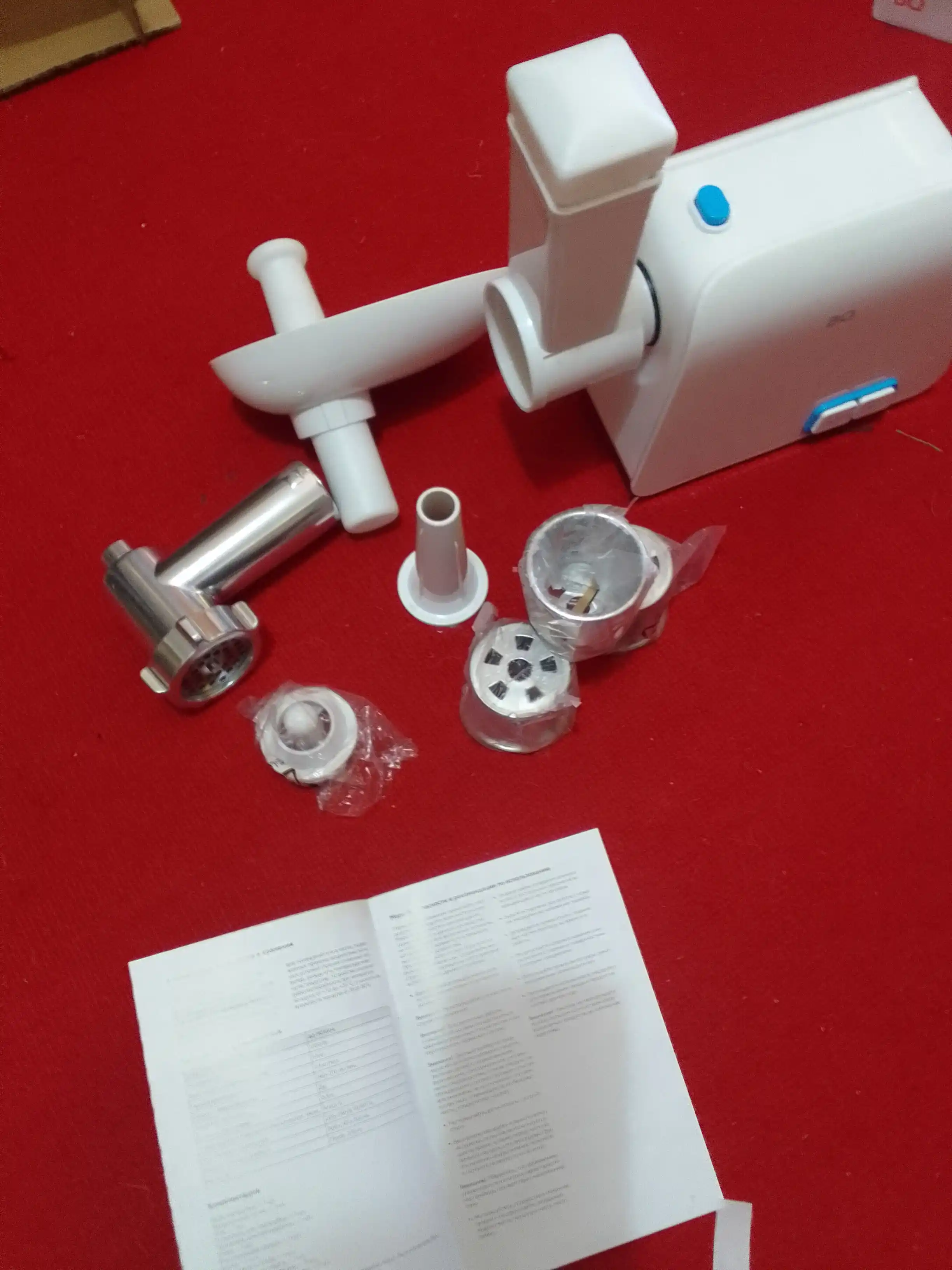 Elektr go'sht maydalagich BQ MG1004, yuqori quvvat 2100 Vt, 7 daqiqa uzluksiz ishlash