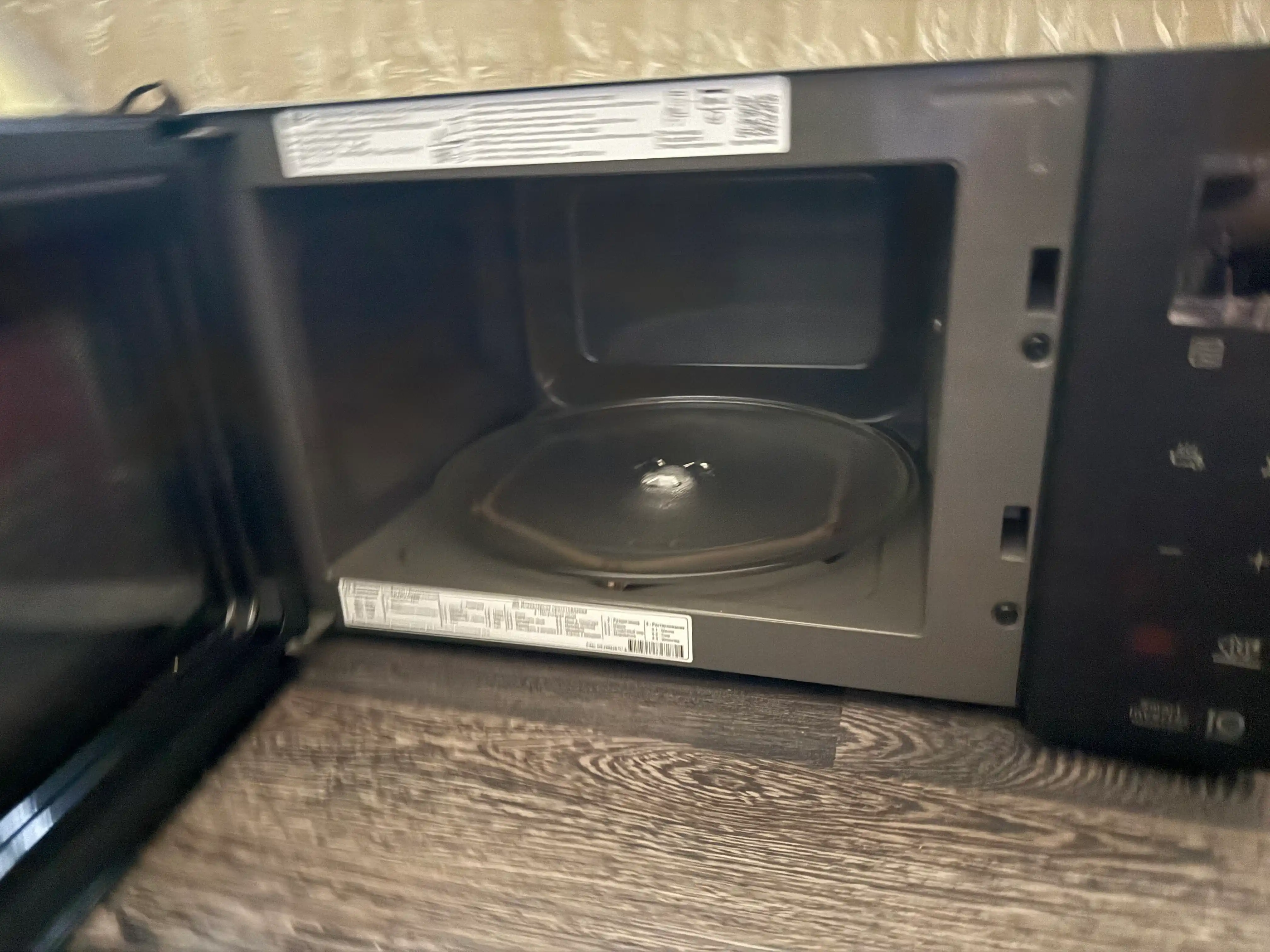 Mikroto'lqinli pech LG, Solo Smart Inverter texnologiyasi bilan, 25 litr