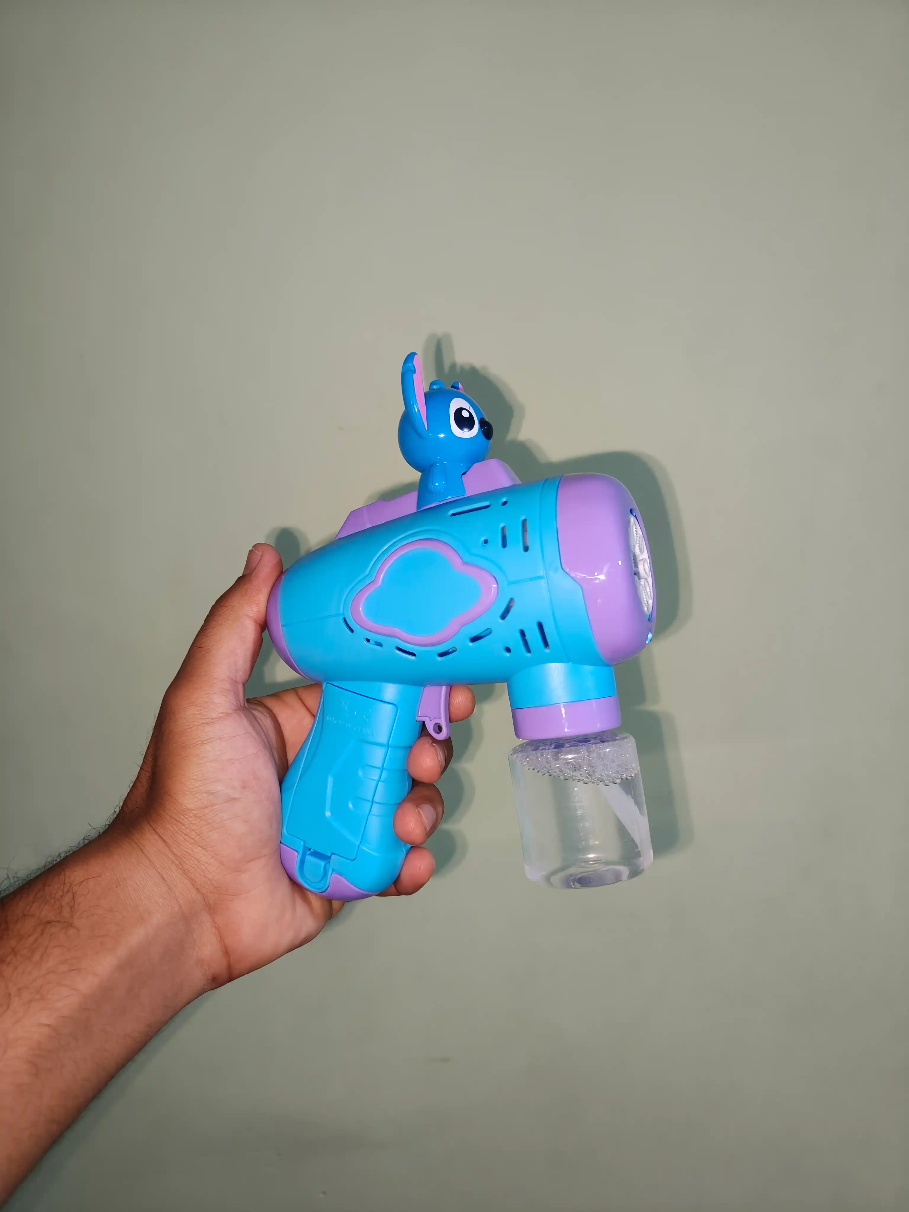 Пистолет для мыльных пузырей BUBBLE GUN — генератор пузырьков с пеной