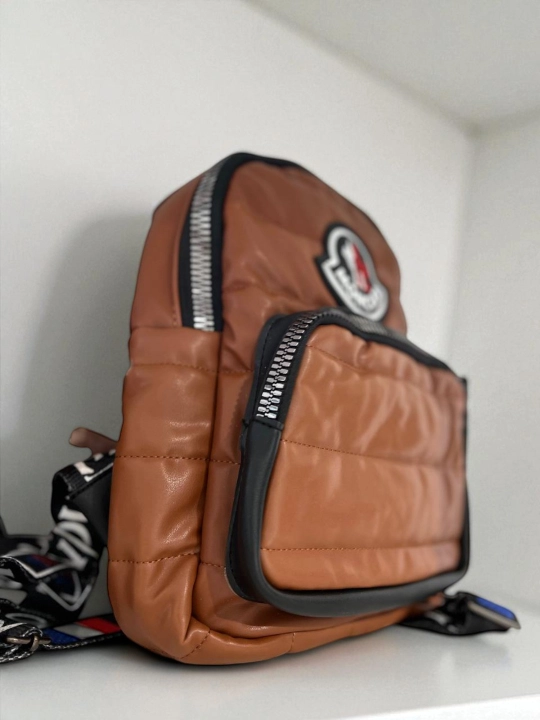 Ayollar ryukzagi, maktab ryukzagi