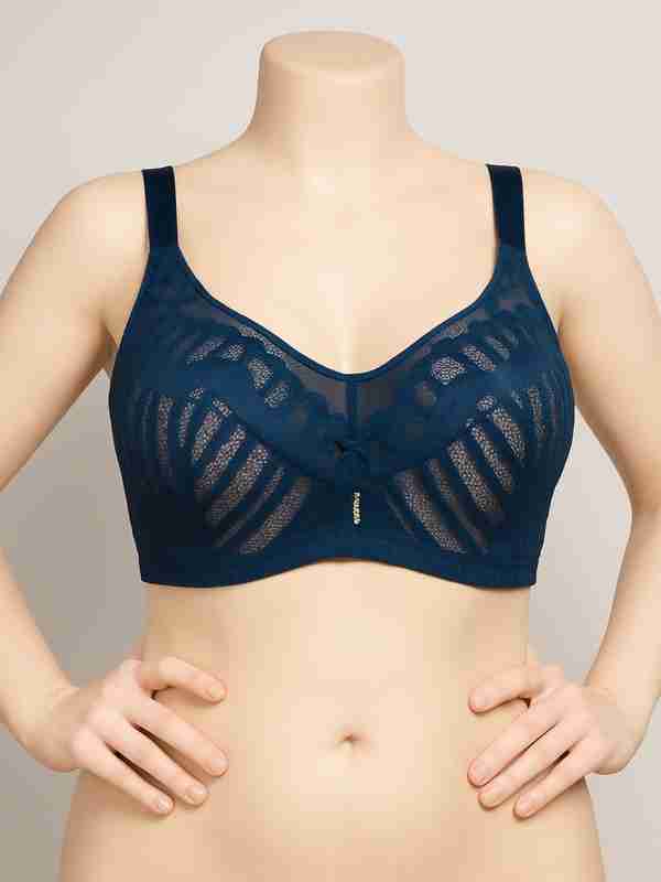 Ular mushuklarni ogziga olishadi