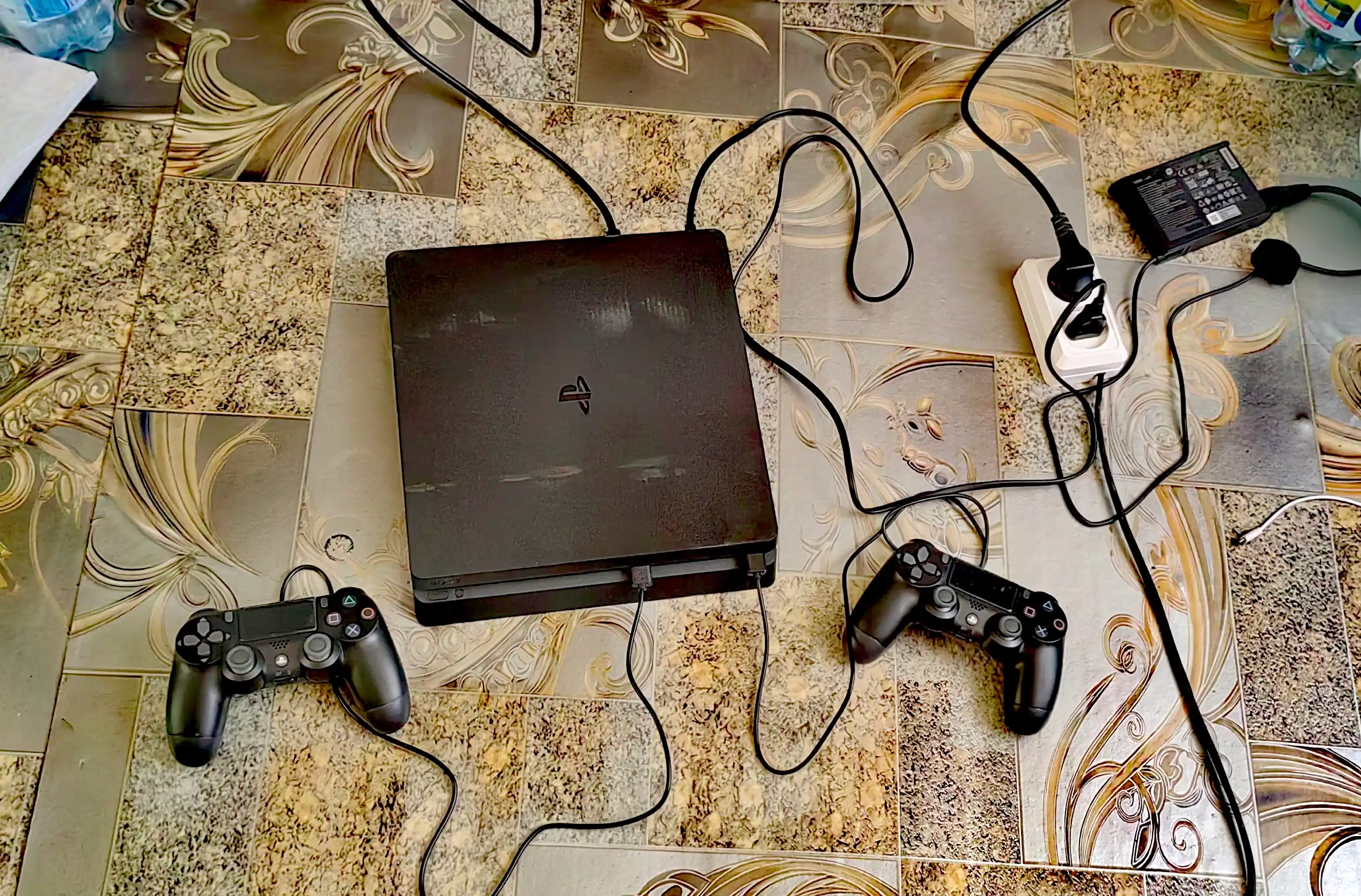 Playstation 4 Pro 1TB 11.00 versiyasi, o‘yinlar bilan