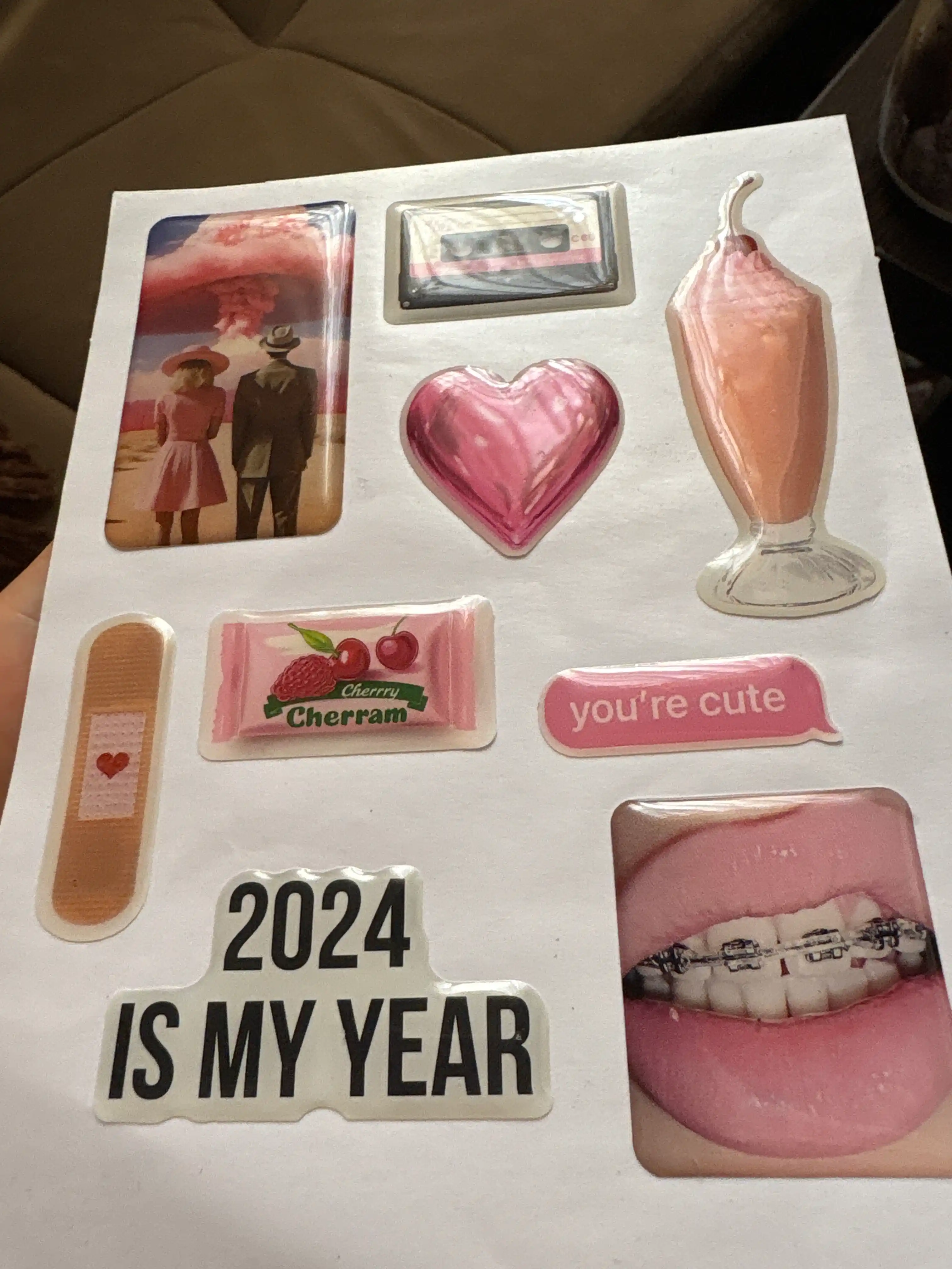 Telefon, iPhone, noutbuk va quloqchinlar uchun 3D stiker stikeri