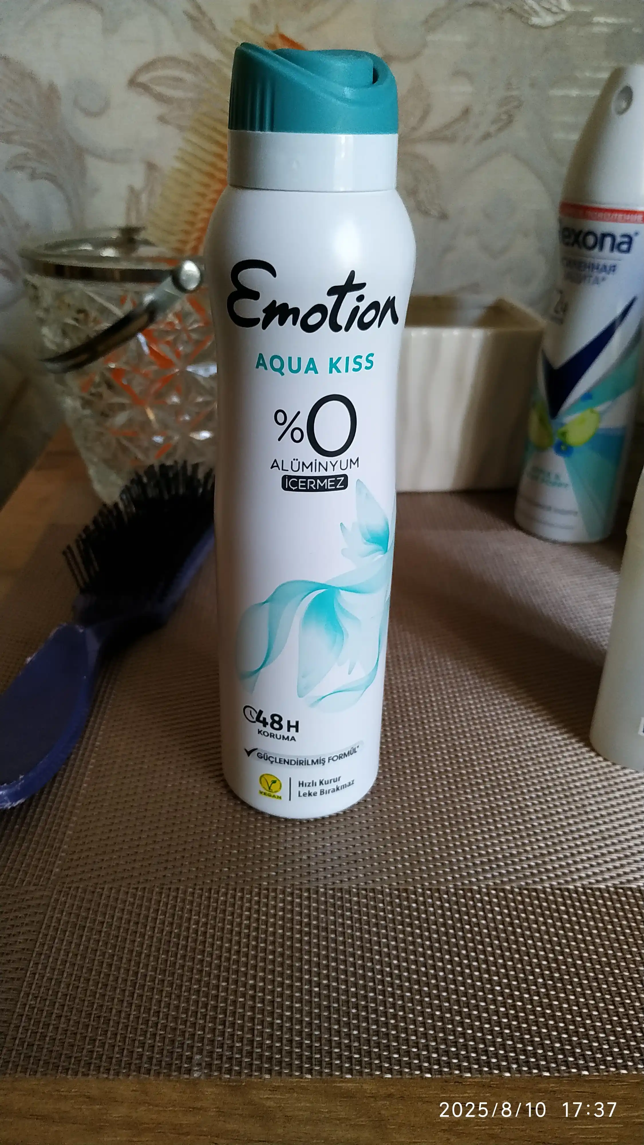 Дезодорант-спрей Emotion Aqua Kiss, 150 мл