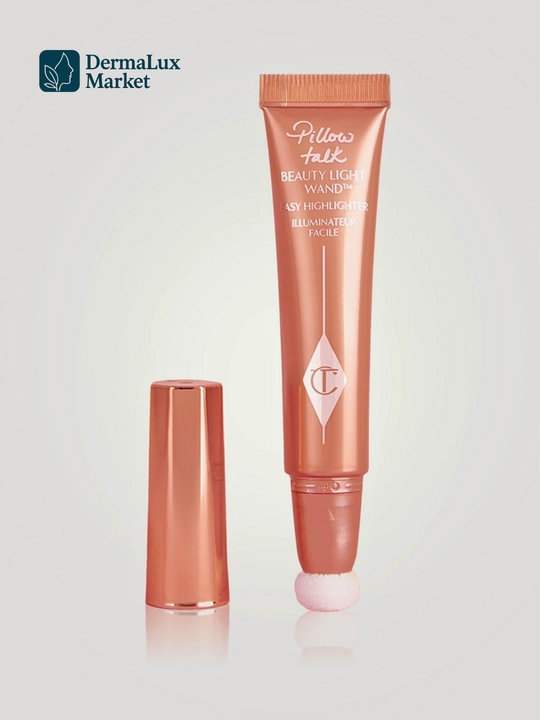 Charlotte Tilbury Pillow Talk suyuq xaylayteri - krem rangli, chidamli, yumshoq applikatorli
