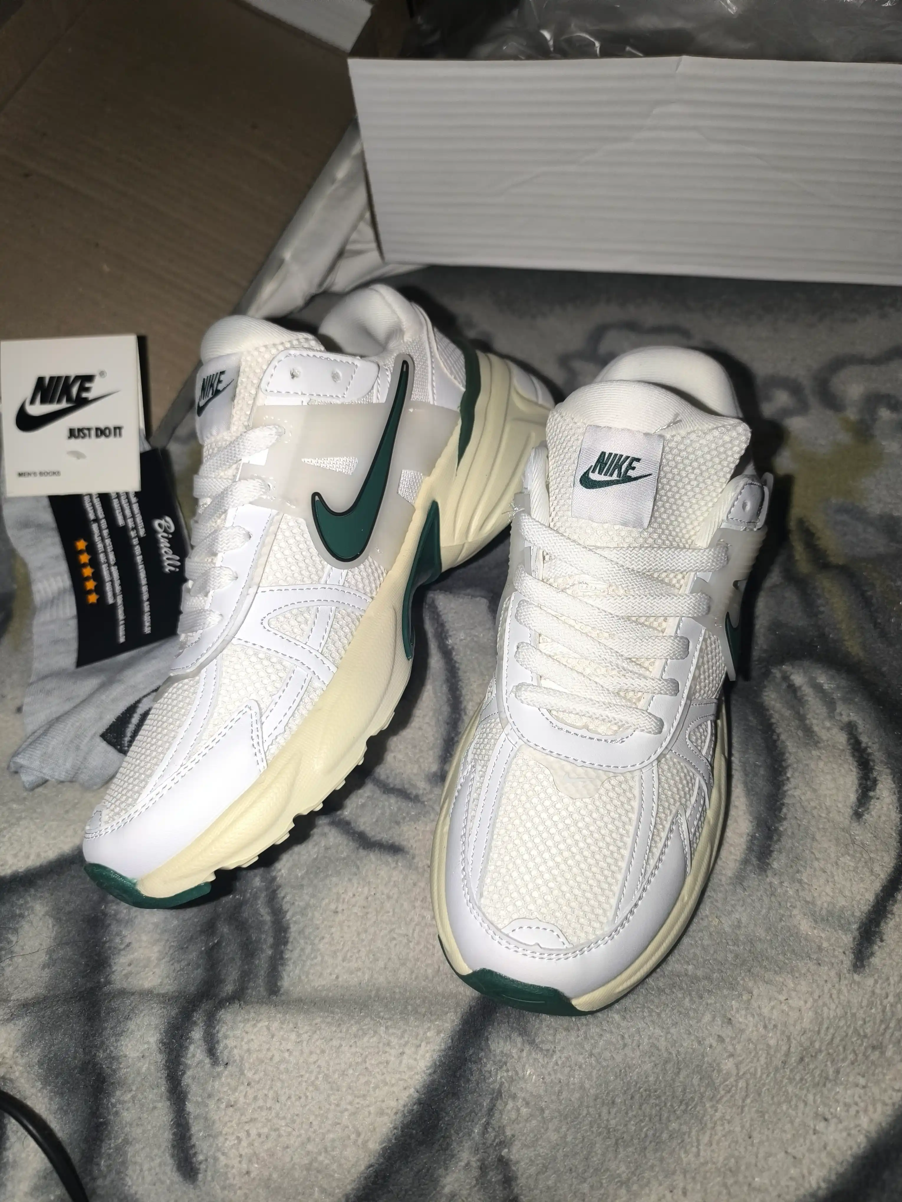 Erkaklar, ayollar va o‘smirlar uchun Nike V2K Run sport krossovkalari,sportzal uchun,40–45