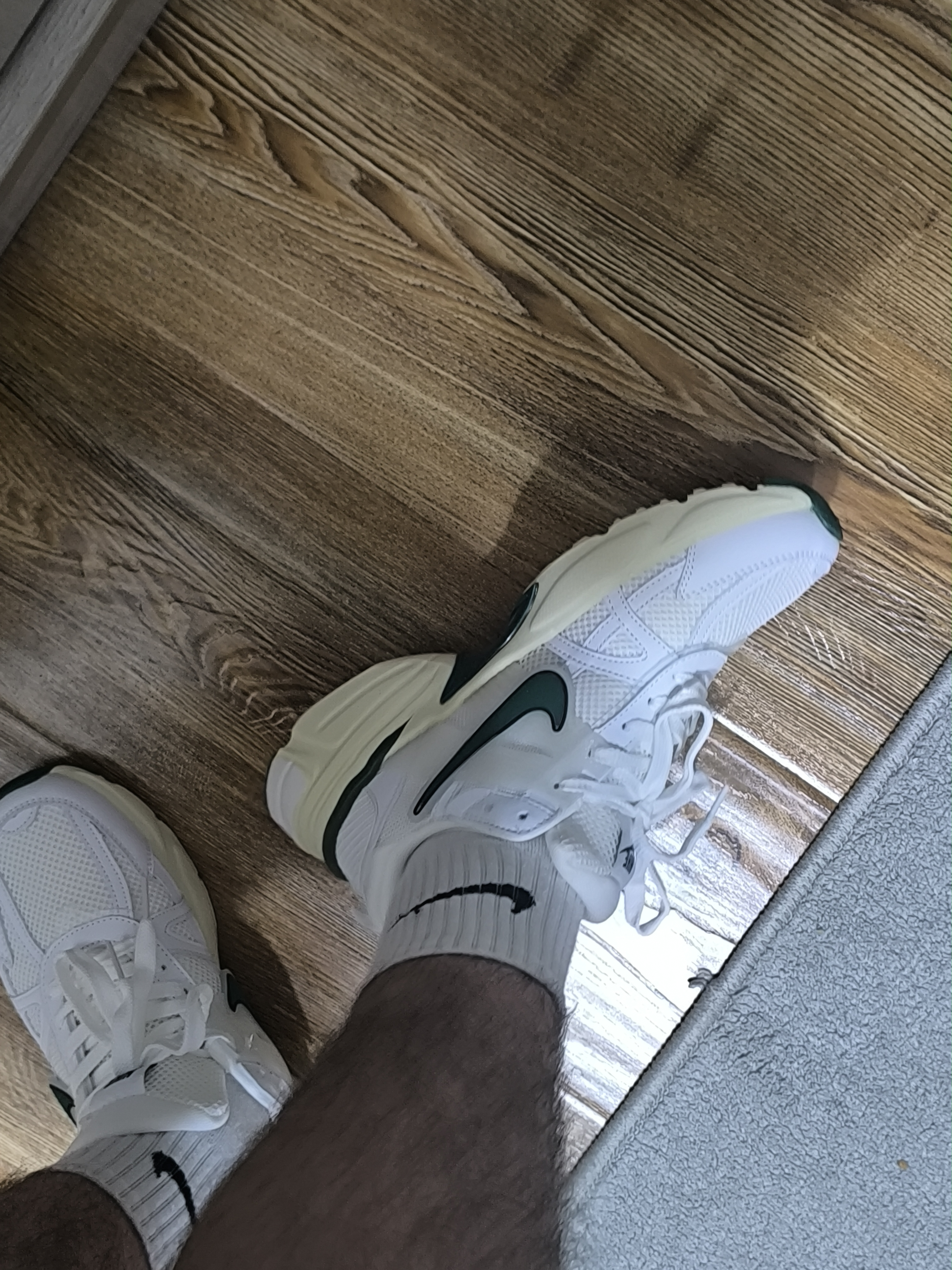 Erkaklar, ayollar va o‘smirlar uchun Nike V2K Run sport krossovkalari,sportzal uchun,40–45