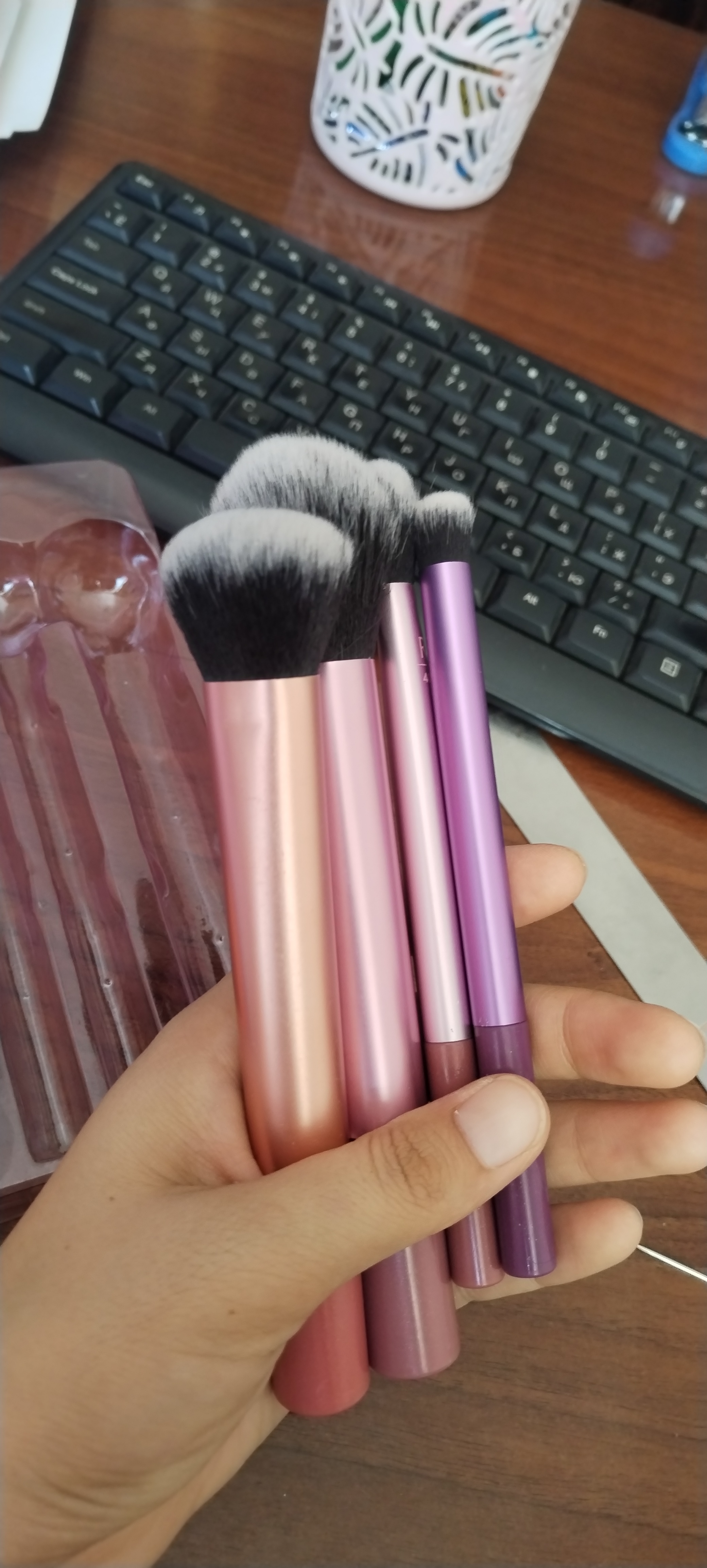 Набор кистей для макияжа Real Techniques Everyday Essentials, 5 шт