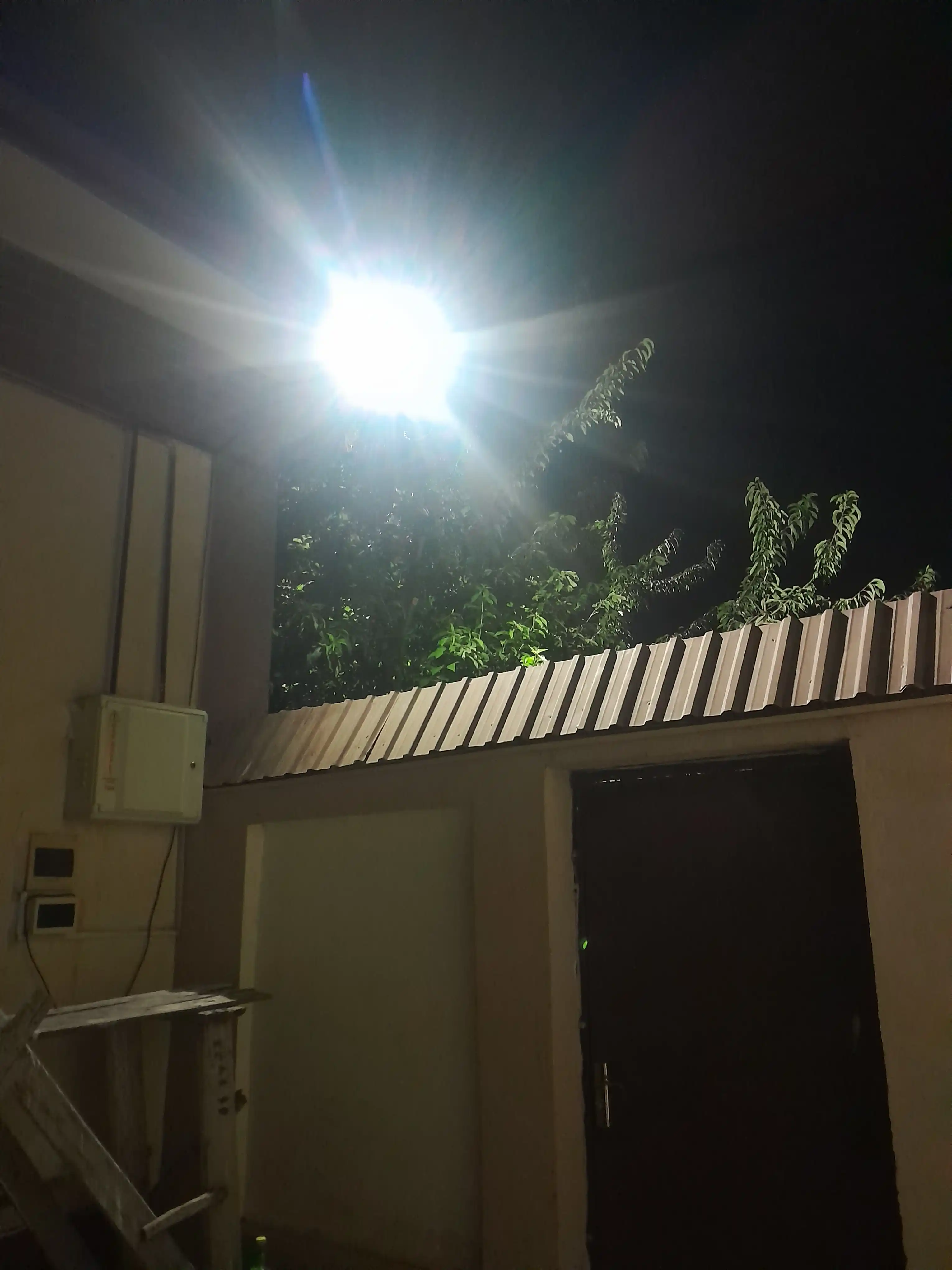 Projektor svetodiodli Borcan, 50-600 Vt LED, 220-240 V