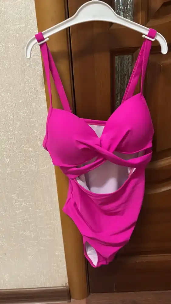 Ayollar uchun bir qismli suzish kostyumi, tortilish effekti bilan, 4 ta rang