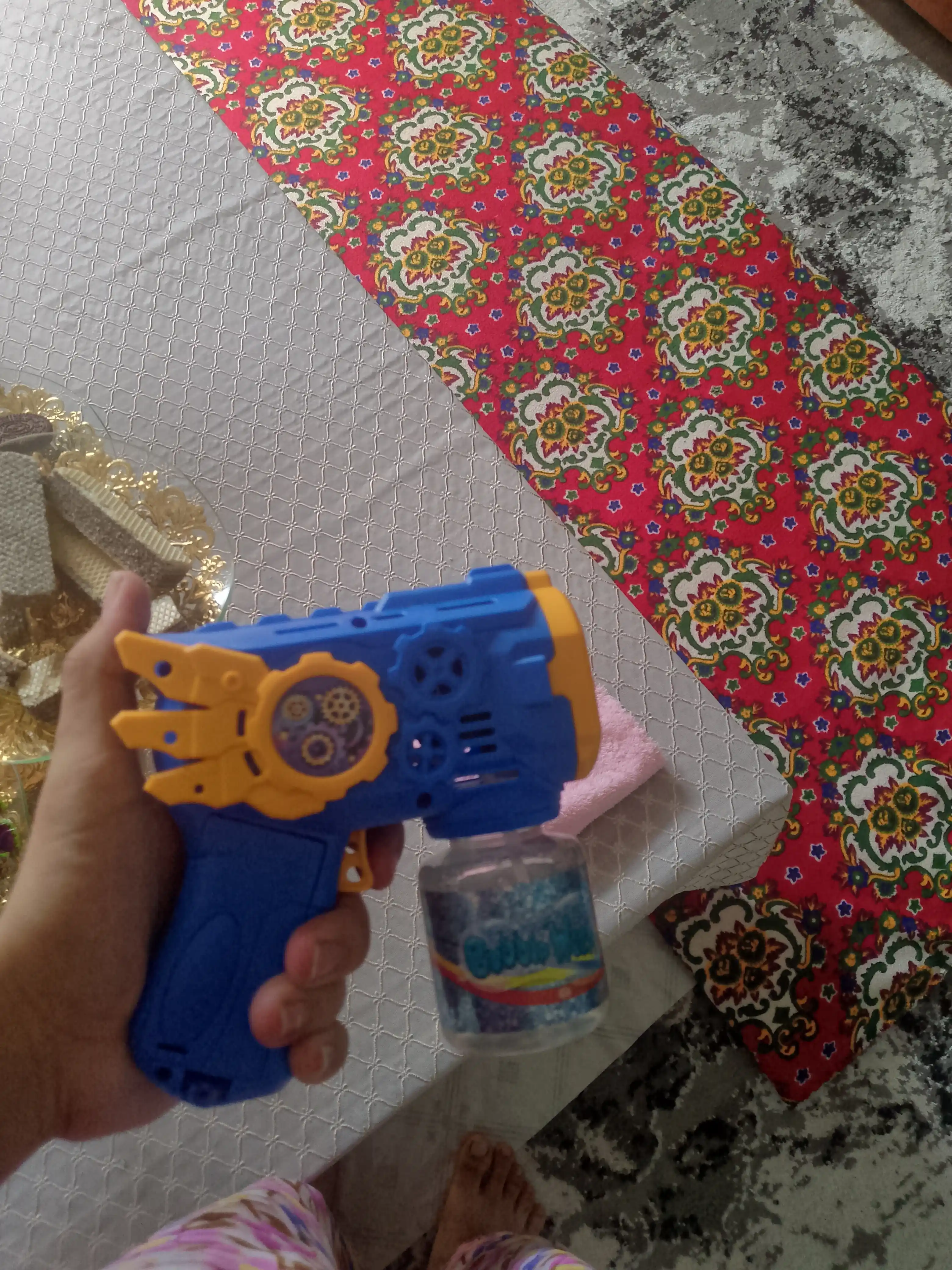 Bubble Gun – Яркий пузырьковый пистолет для детей