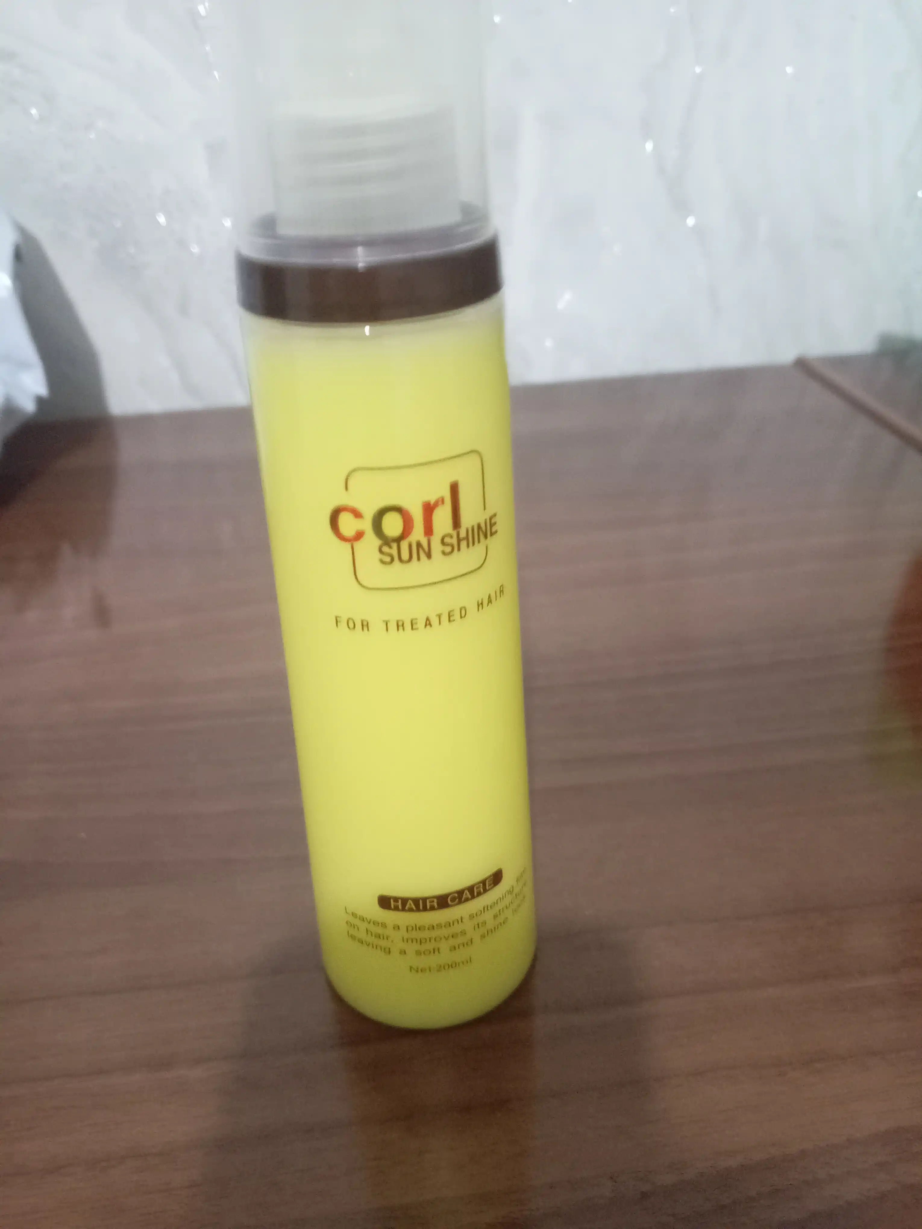 Namlantiruvchi sprey-mist Corl Sun Shine keratin va pantenol bilan 200 ml