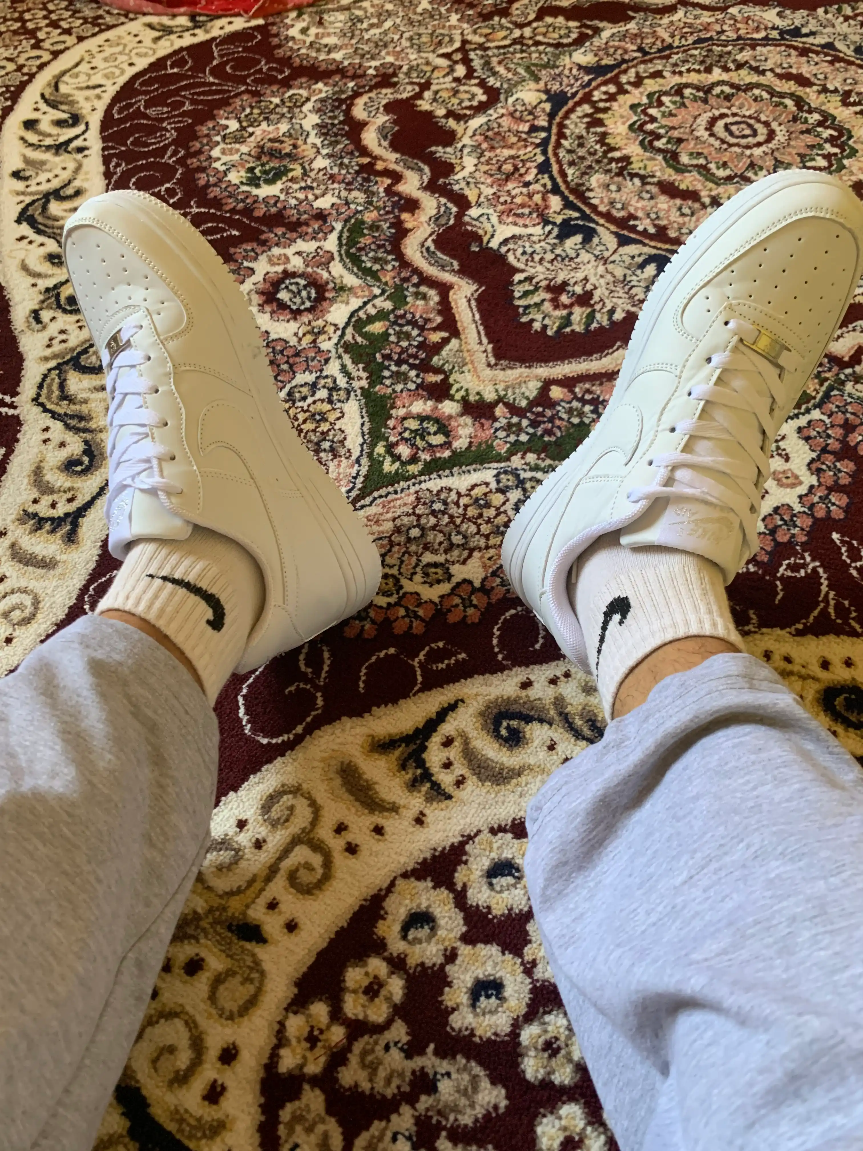 Erkaklar uchun kuzgi krossovkalar AIR FORCE1 CLASIC universal sifatli krossovkalar