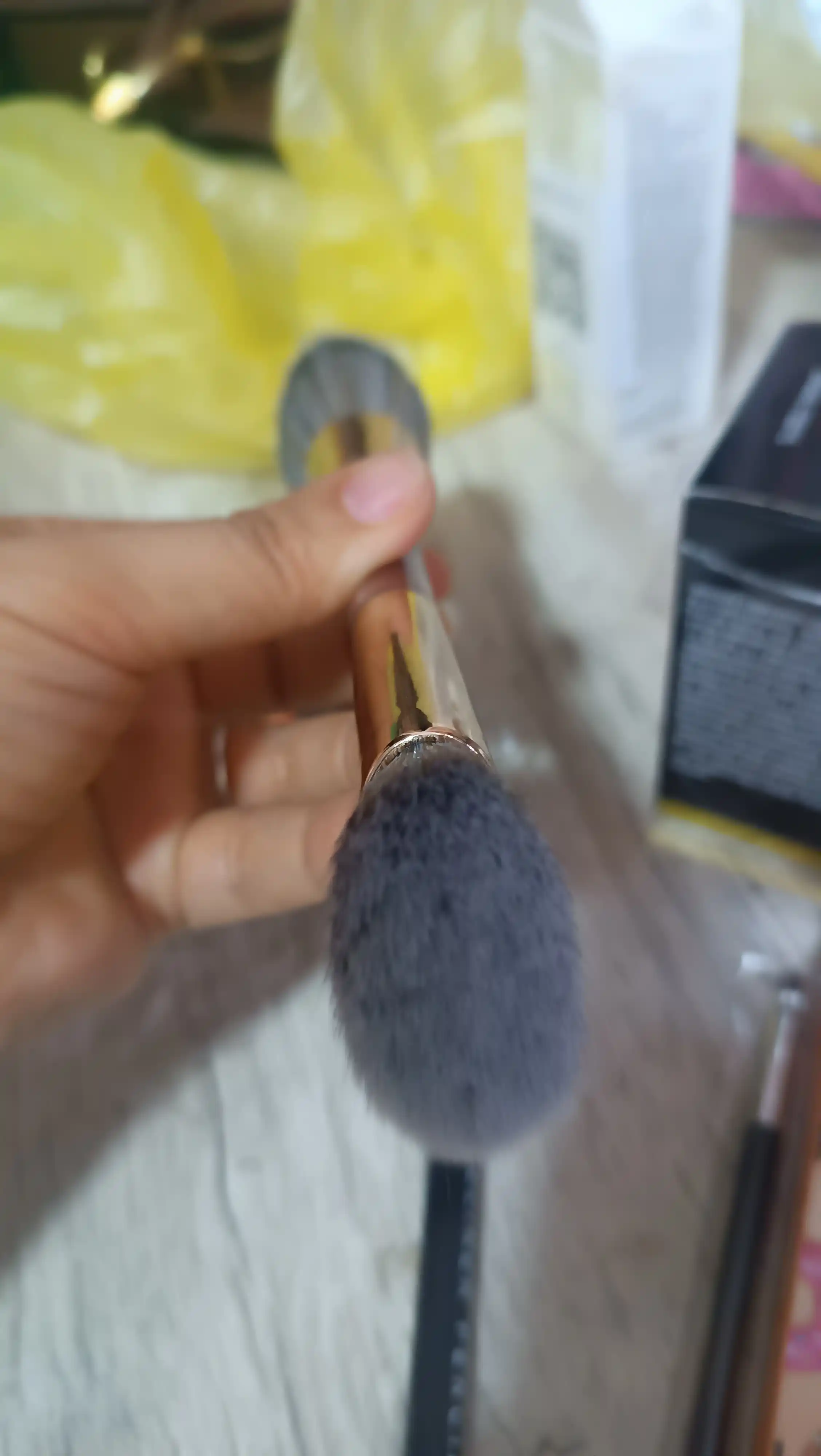 Кисть для макияжа