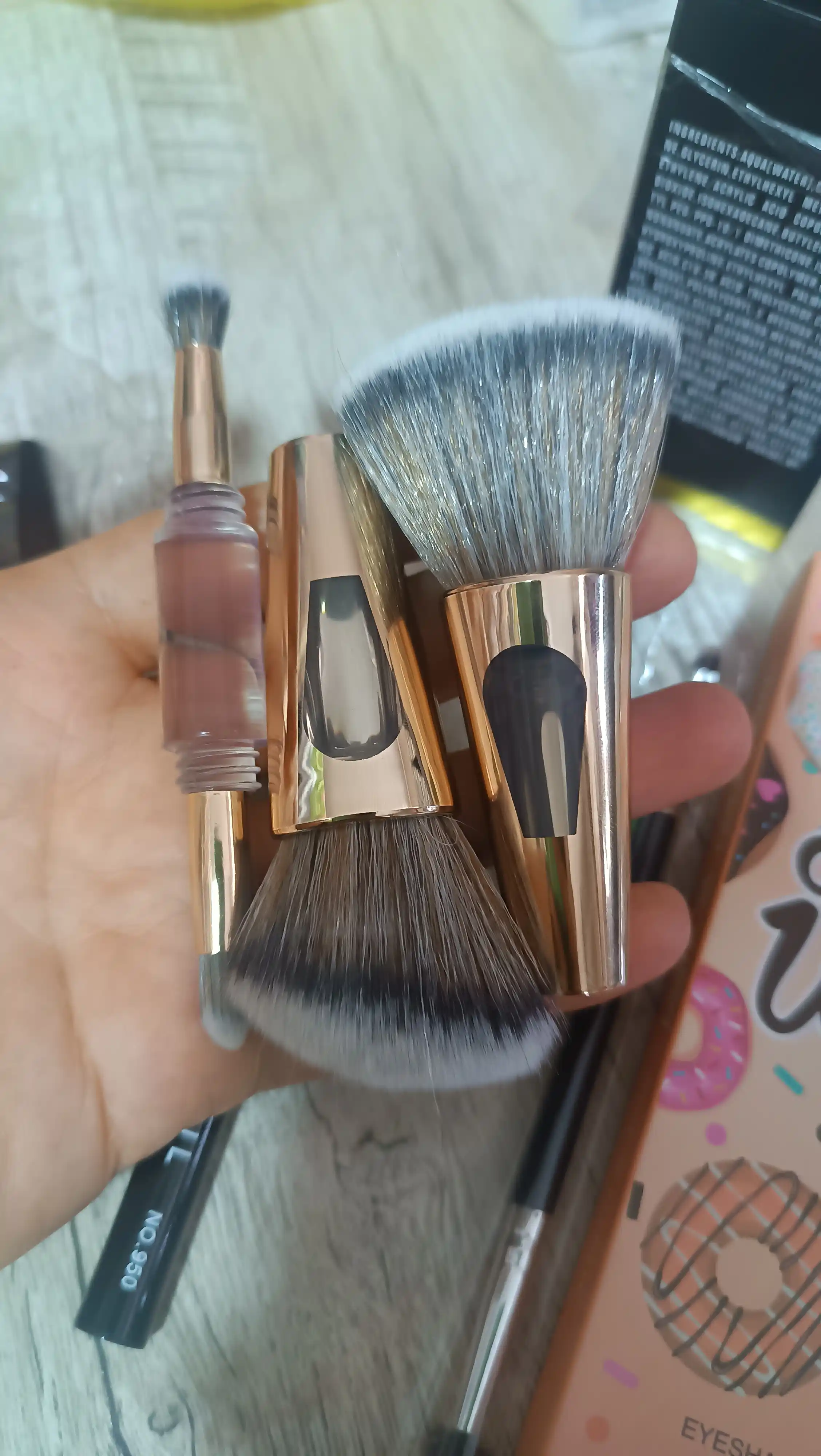 Кисть для макияжа