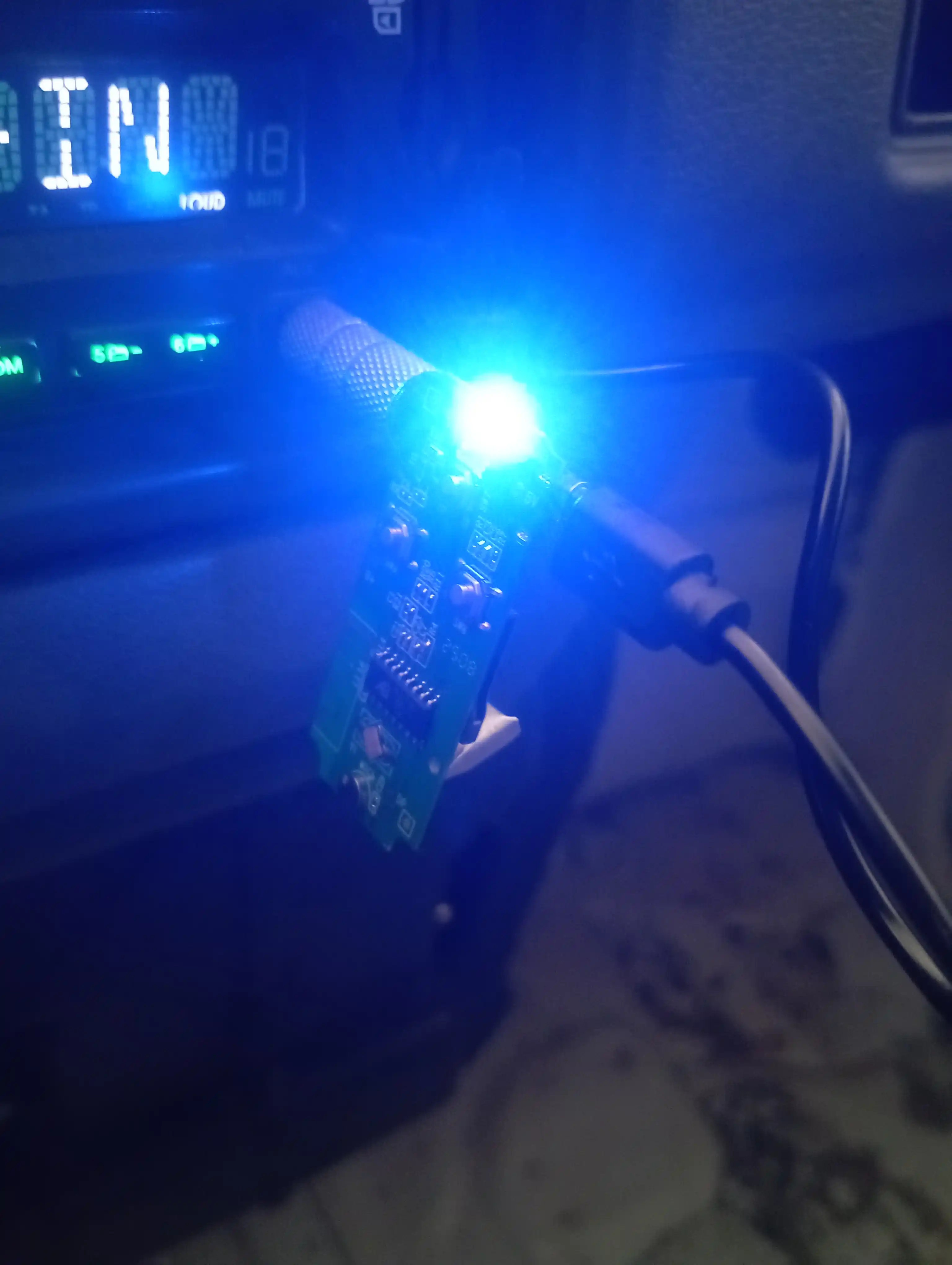 AUX адаптер в автомобиль, X6 Bluetooth 3.5 мм, для прослушивания музыки и разговоров по телефону