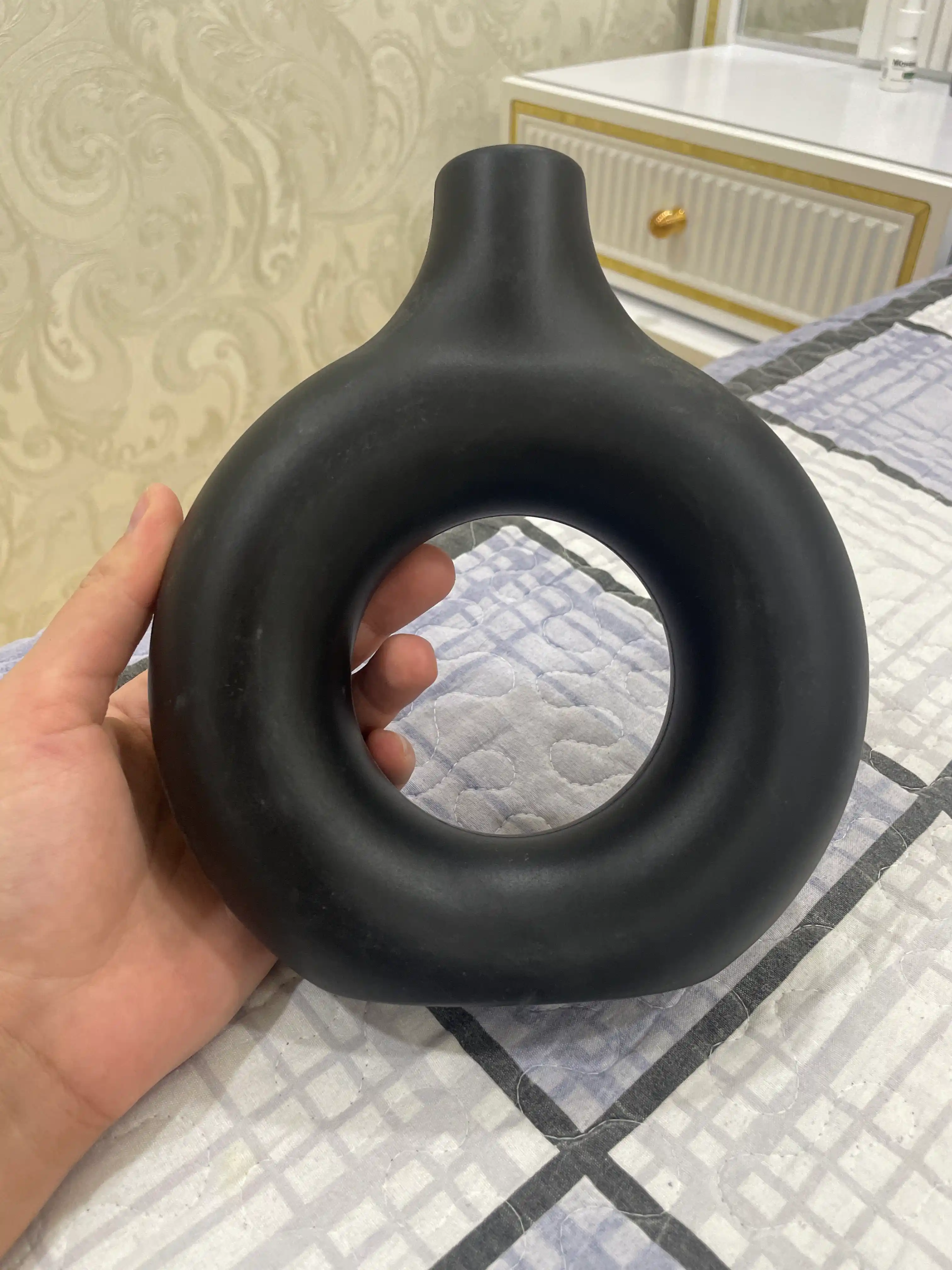 Dekorativ, plastik, gullar uchun guldon, skandinaviya quritilgan gullar uchun kashpo