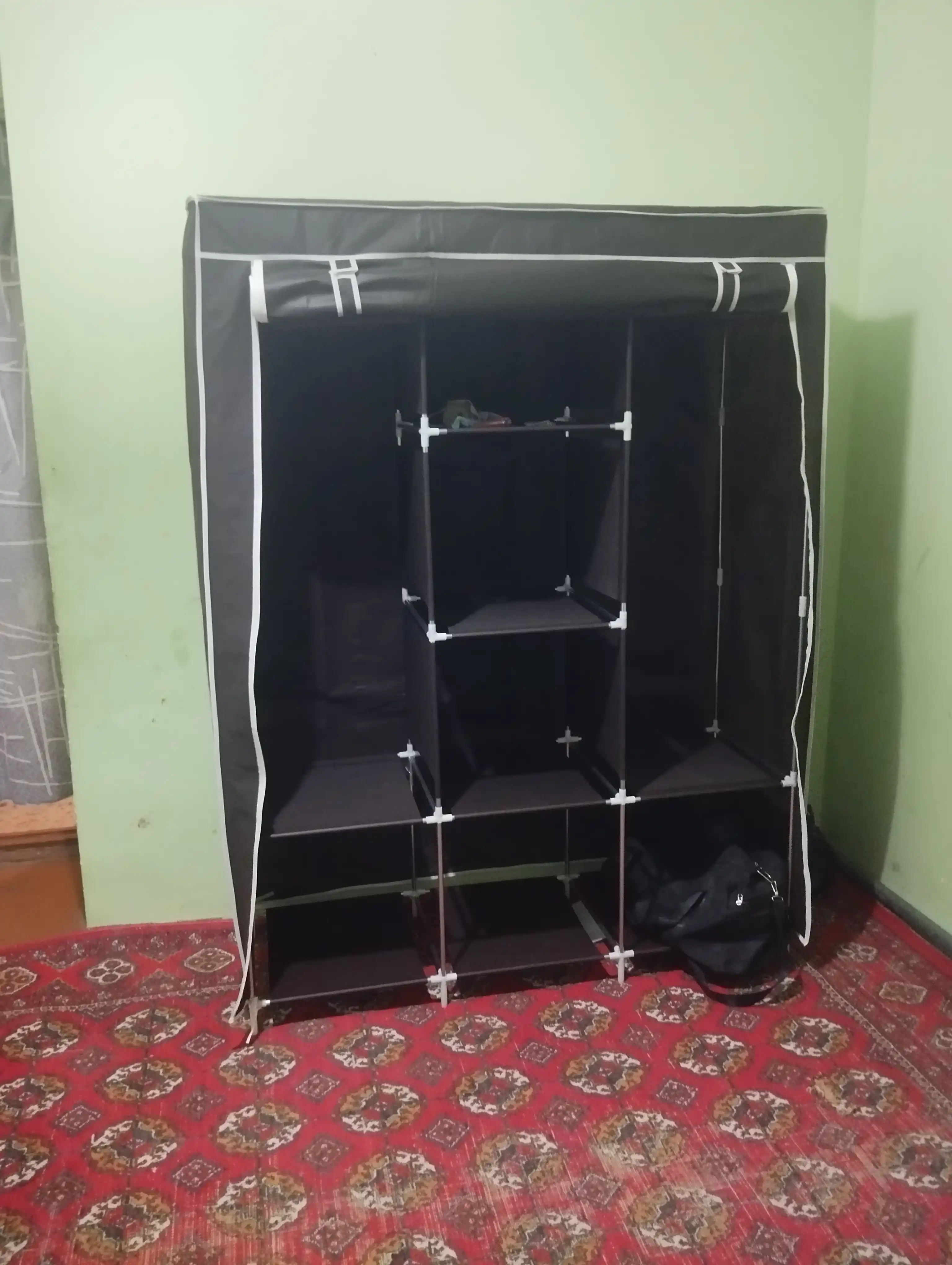 Koridorda javonli narsalarni saqlash uchun, matoli shkaf organayzer, garderob tizimi