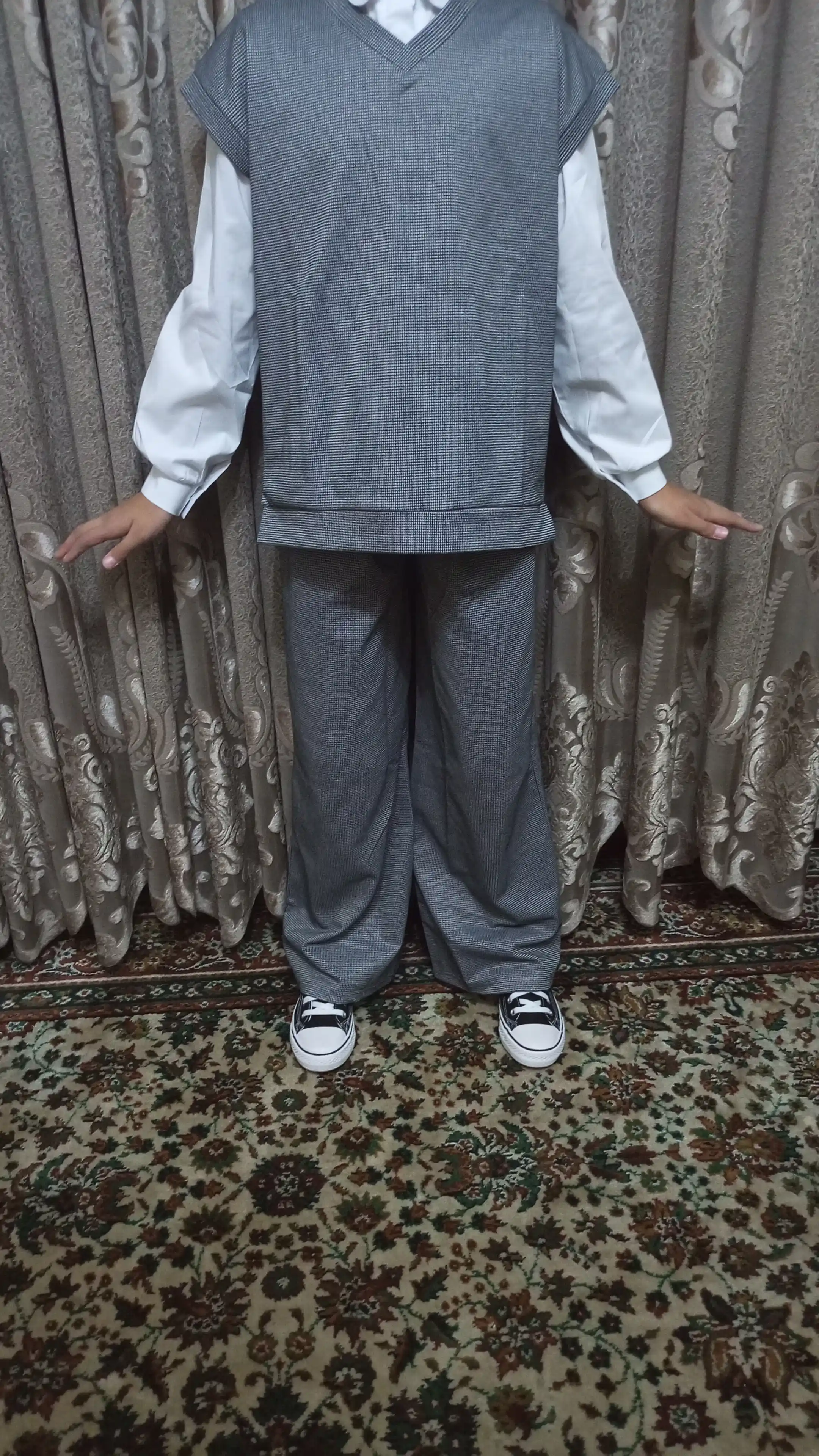 Qizlar uchun maktab komplekti - nimcha va yubka, nimcha va shim