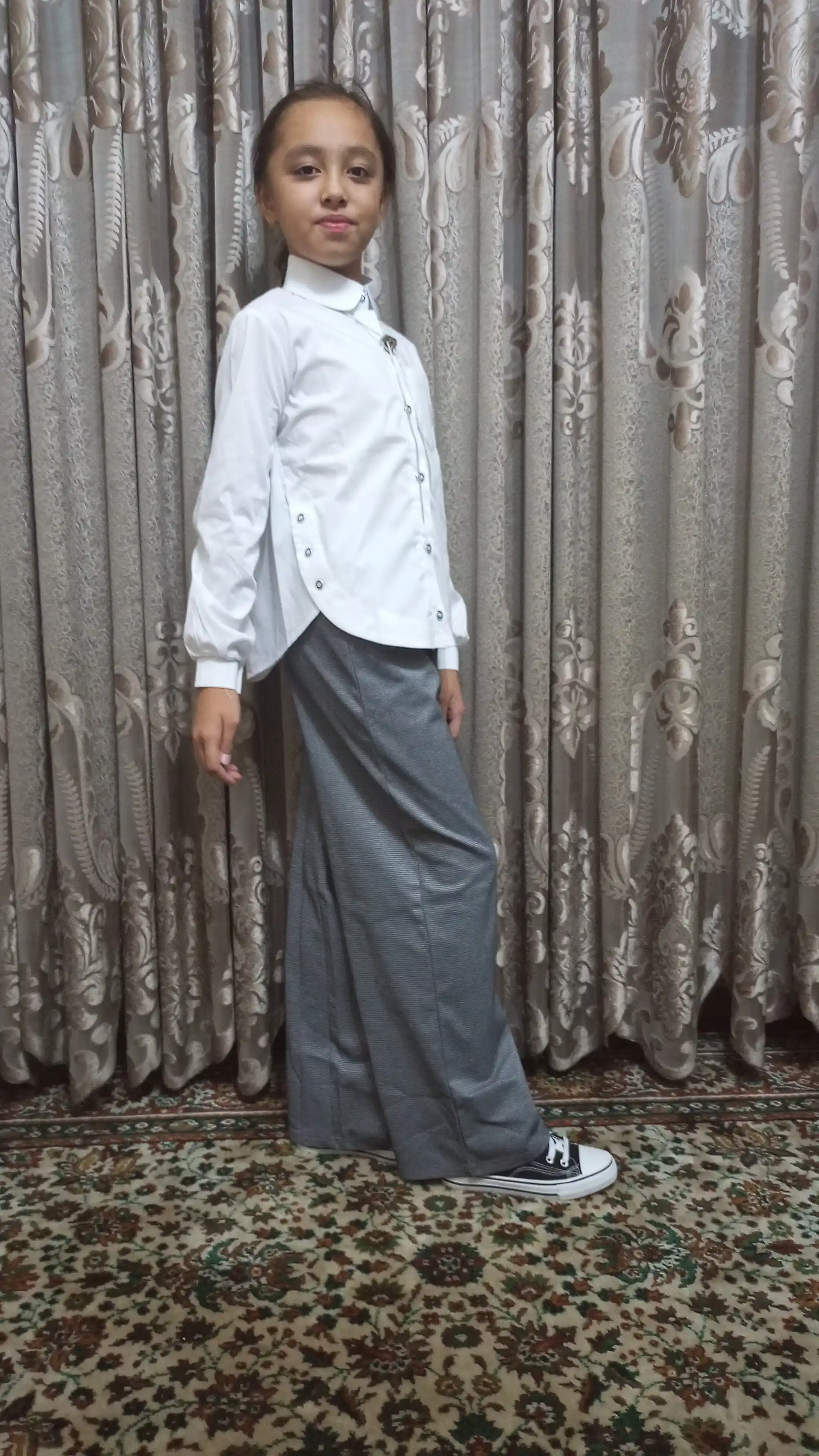 Qizlar uchun maktab komplekti - nimcha va yubka, nimcha va shim