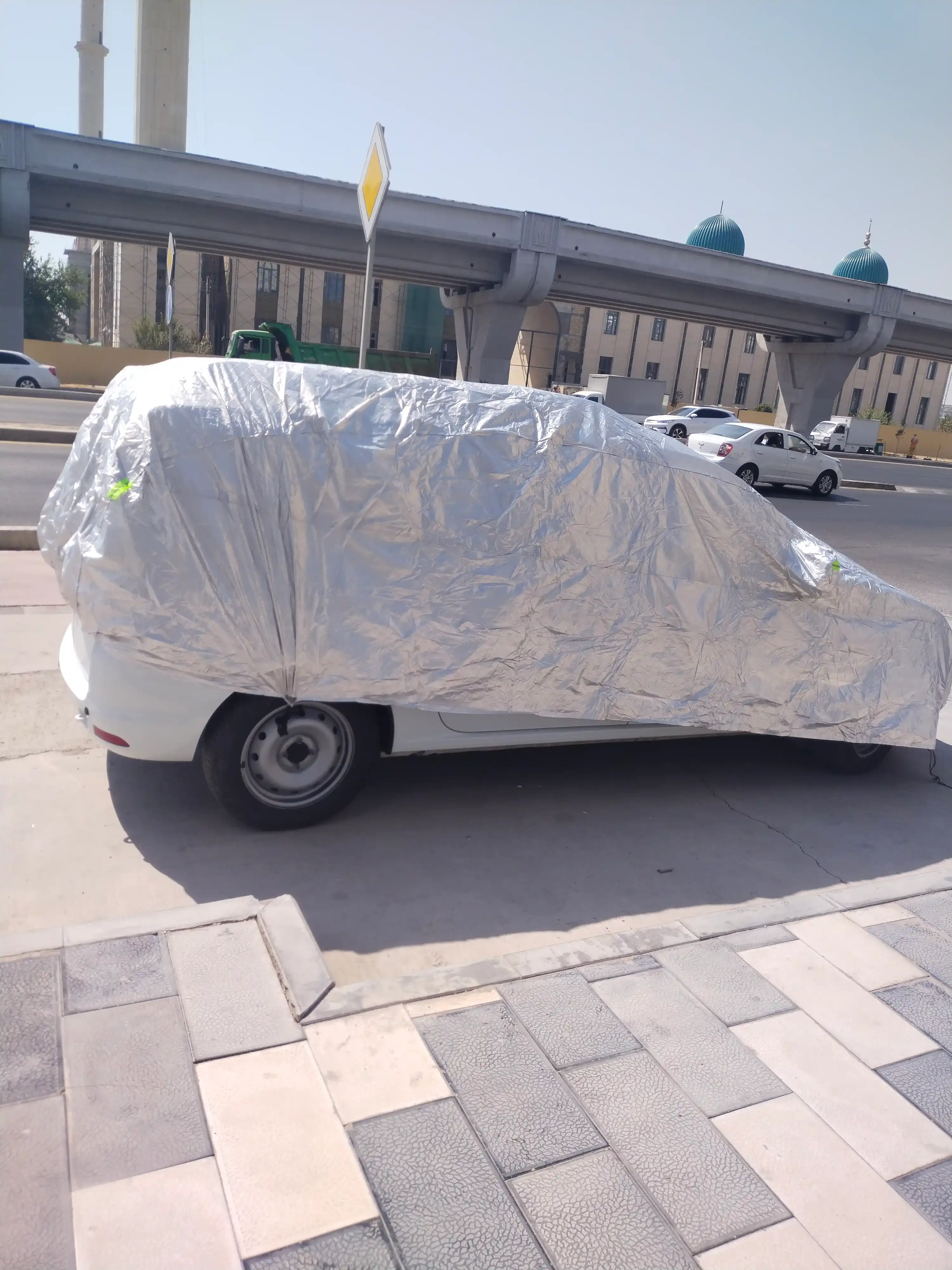 Чехол для автомобилей с начесом и без, на всю машину, всесезонный