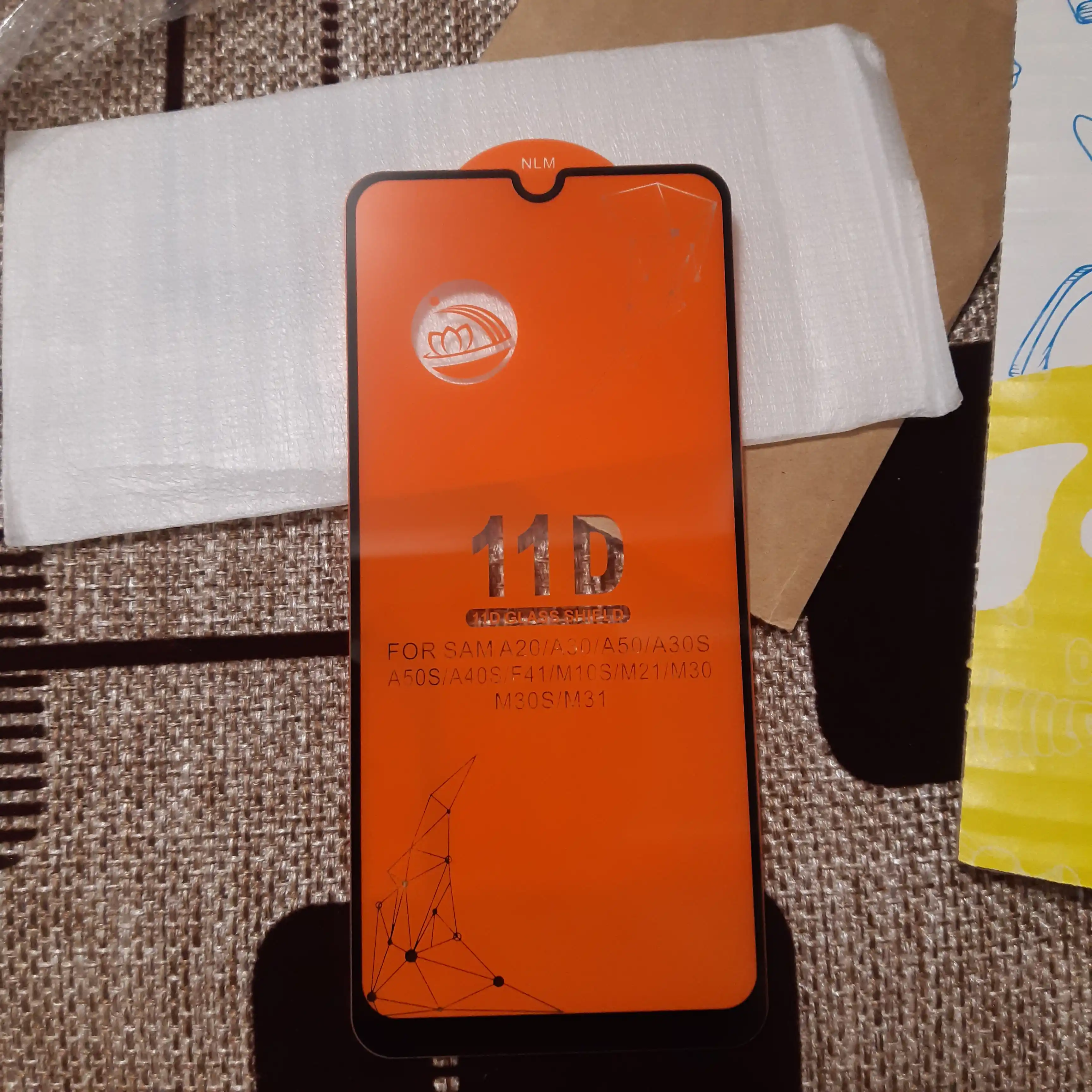 Himoya oynasi Samsung uchun