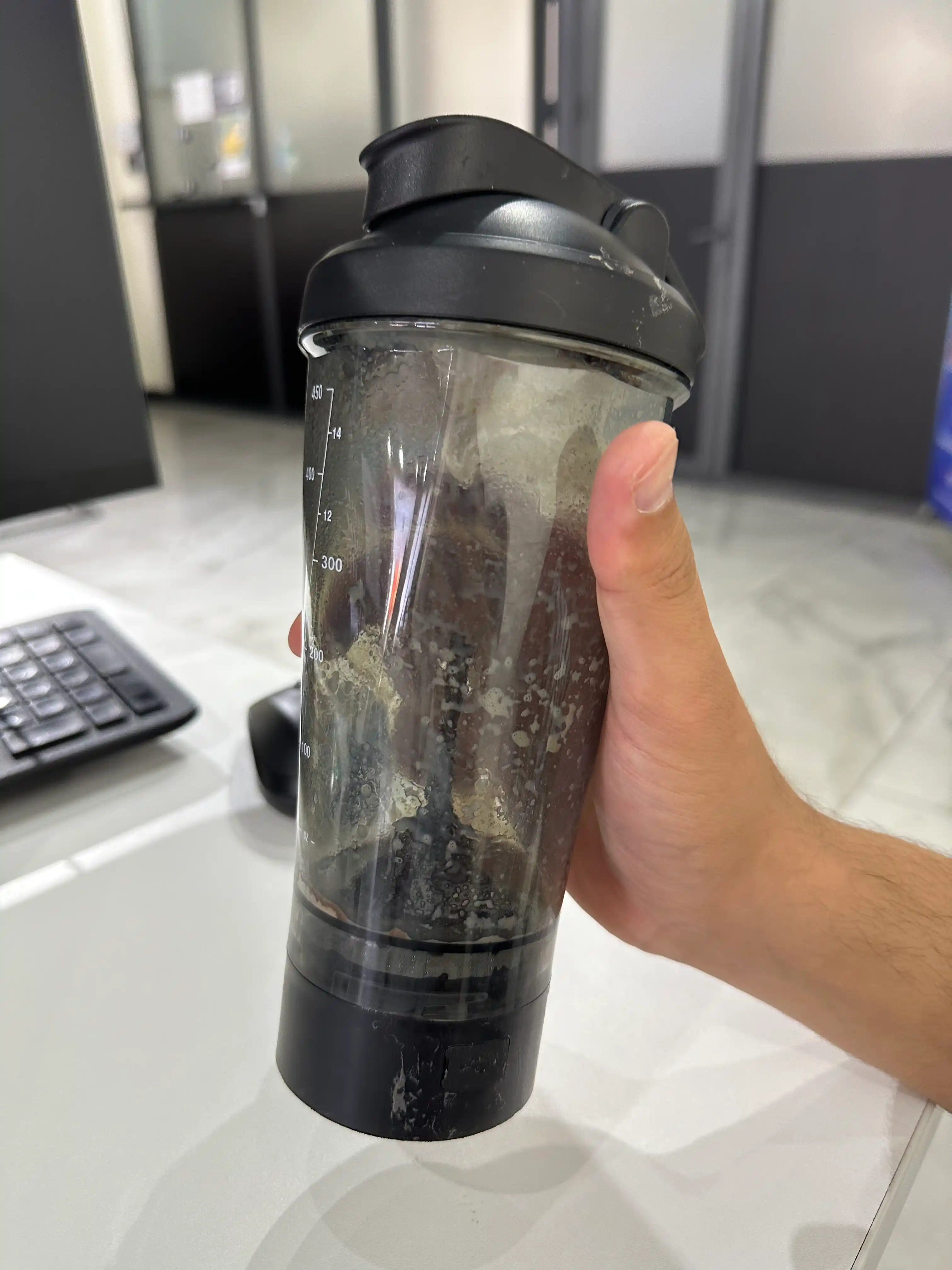 Sport shaker shishasi, elektr blender bilan protein, koktellar, suv uchun