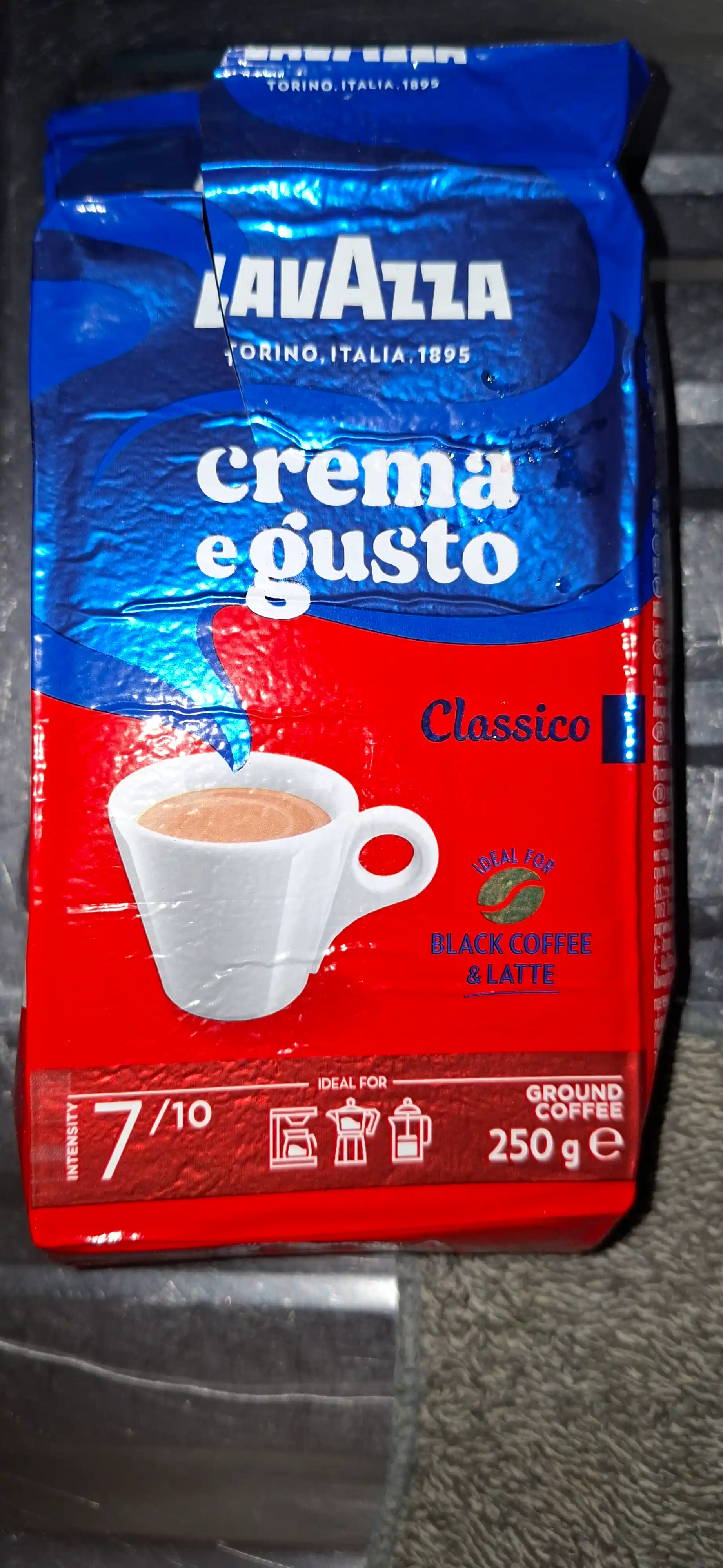 Кофе Lavazza Crema e Gusto, молотый, 250 г
