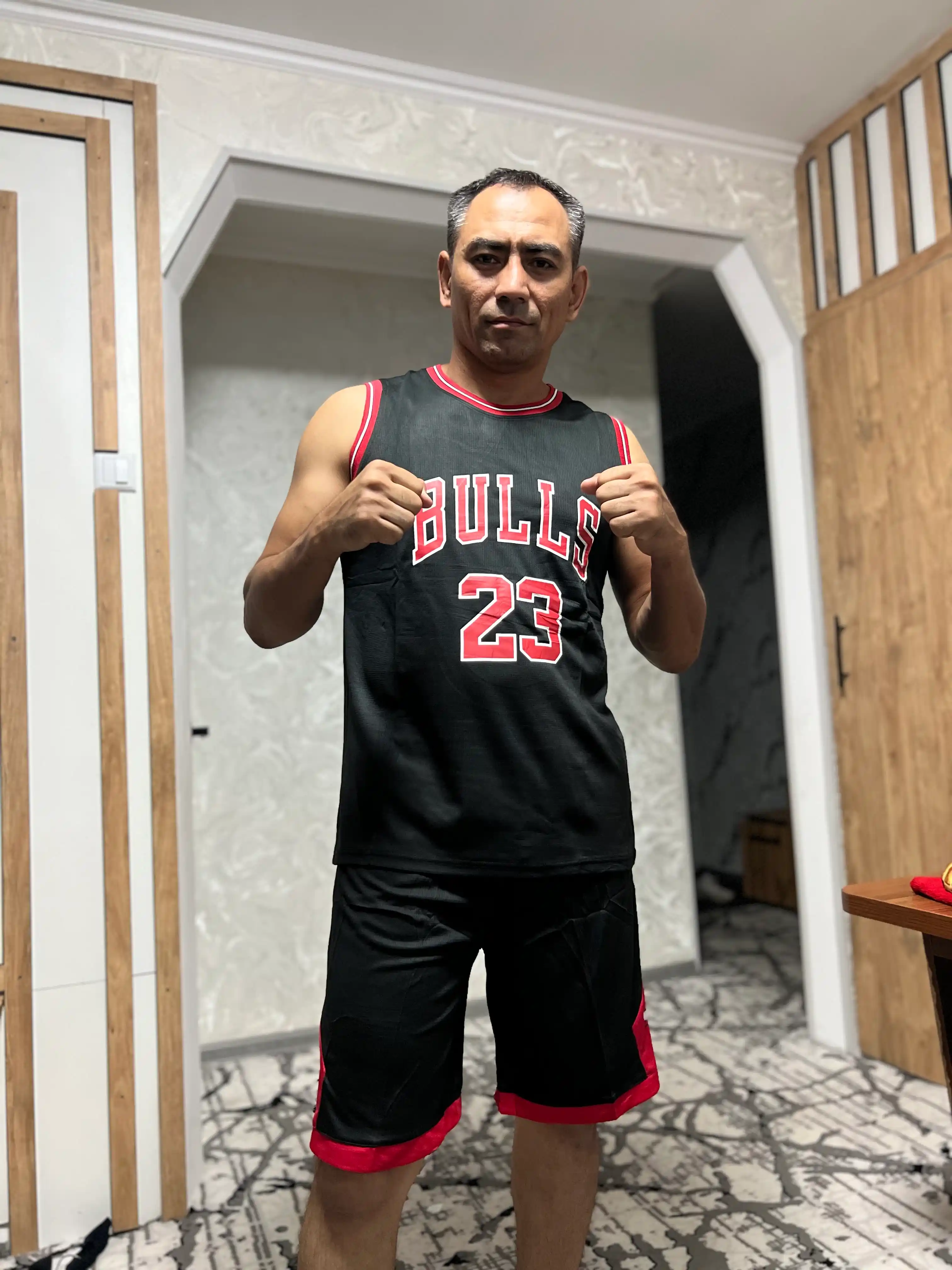 Bulls Jordan o'g'il bolalar uchun basketbol formasi