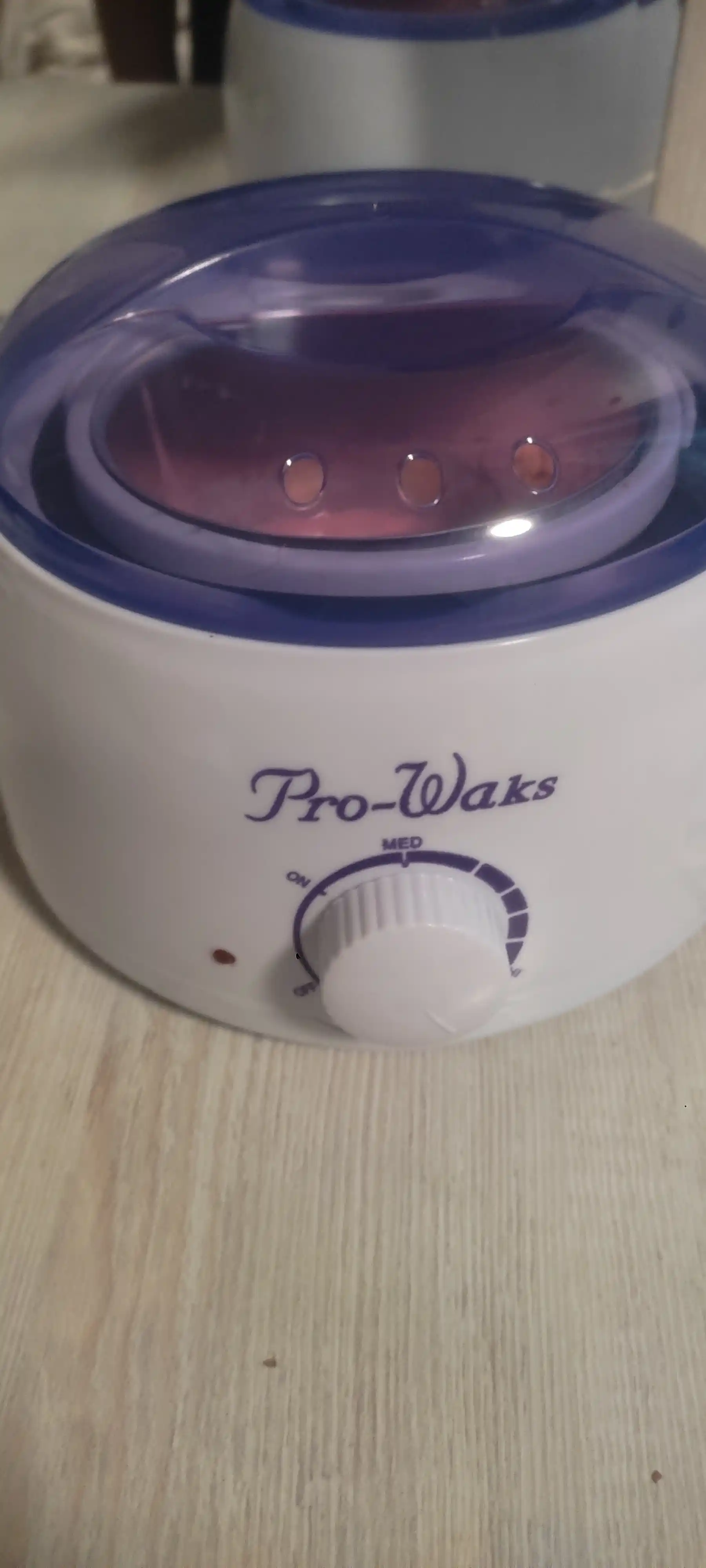 Mumli depilyatsiya uchun bankali vosklav, Pro-Wax 100