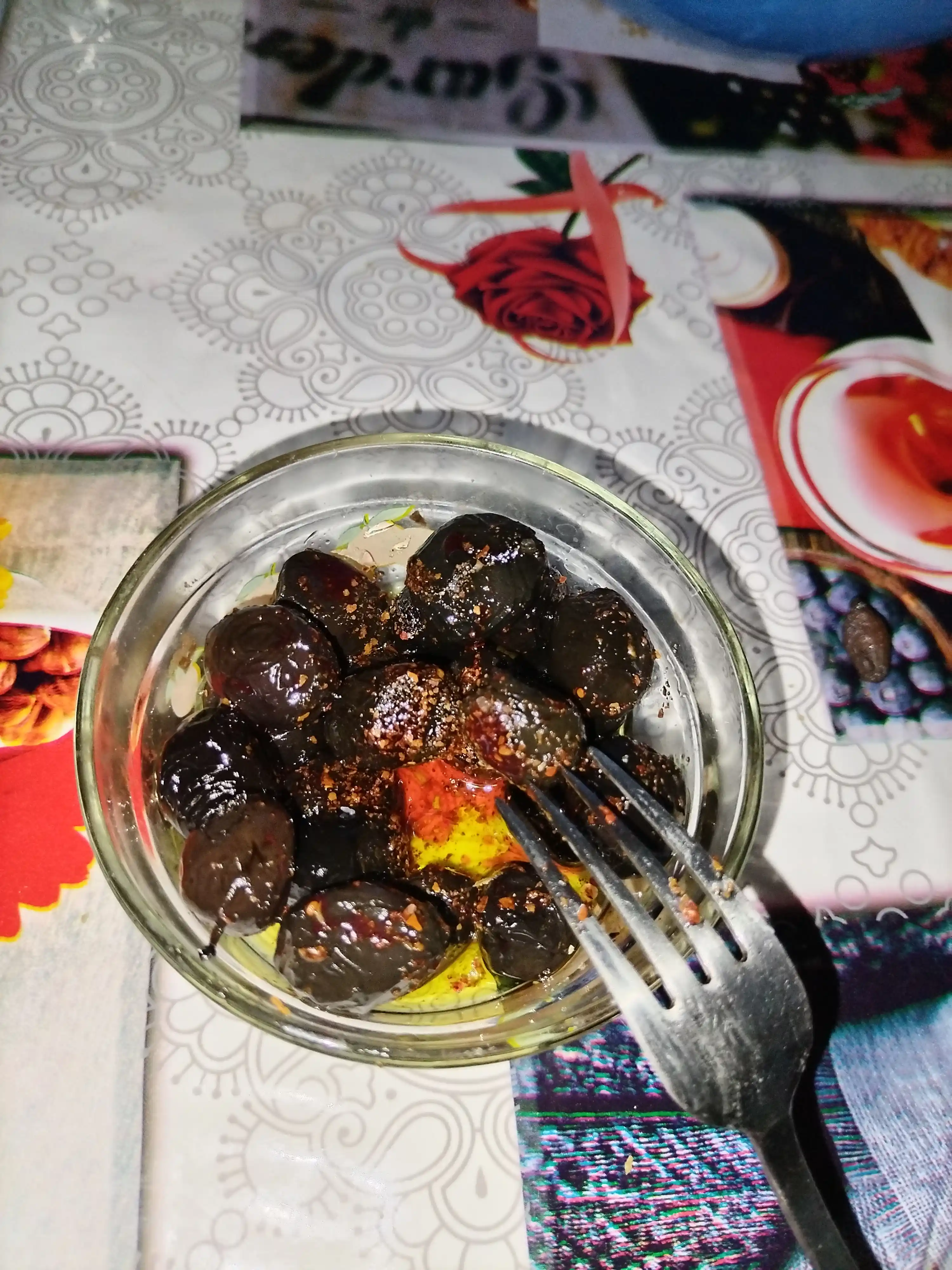 Turkiyaning qora zaytun danakli, vakuum qadoqda, Efe marmara