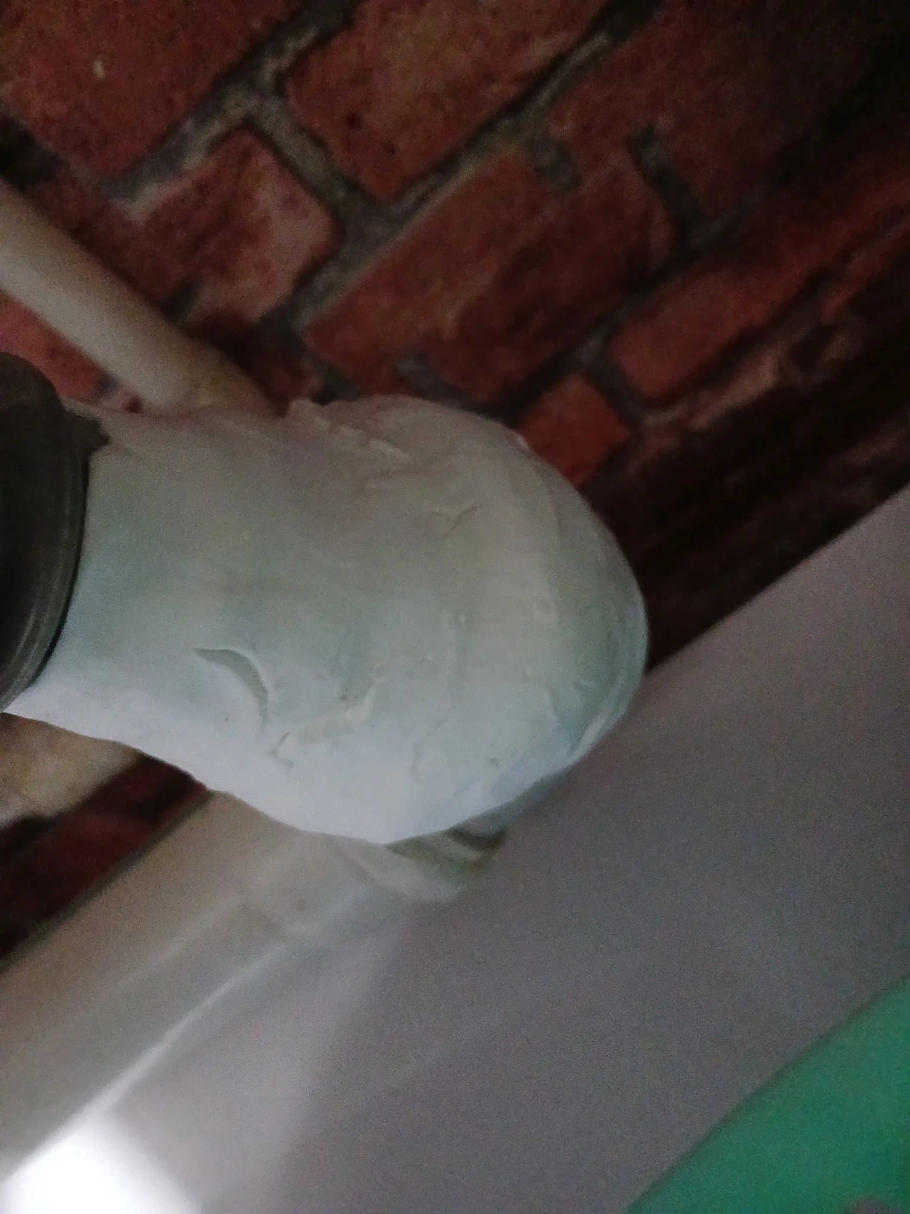 Turlixil teshiklarni, konditsioner teshiklarni berkituvchi germetik plastilin, 2 dona