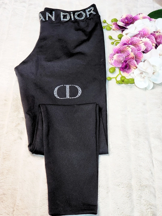 Ayollar uchun yuqori belli sport legginslari