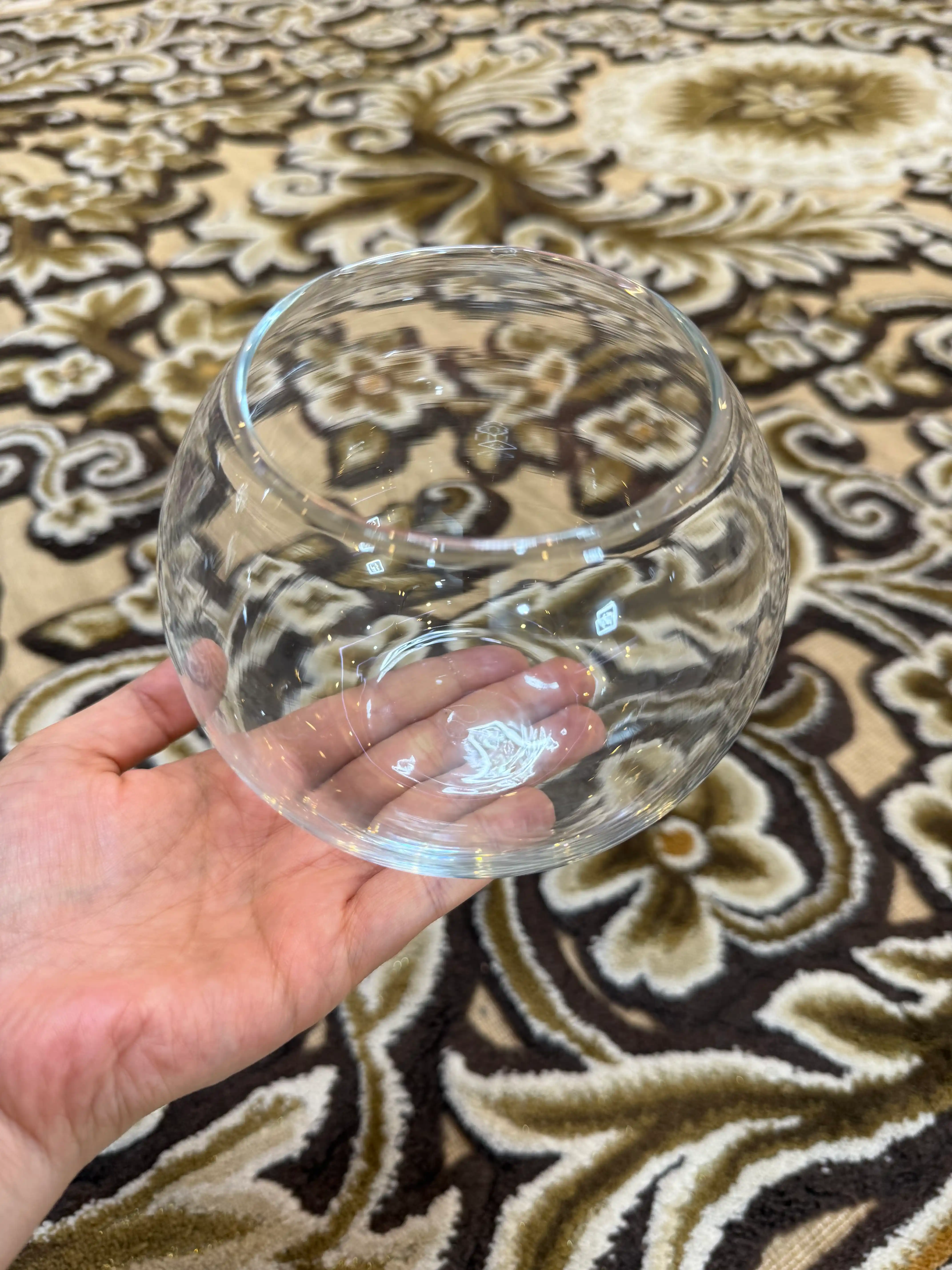 Gullar va mayda buyumlar uchun mo‘ljallangan shisha va dumaloq vaza Pasabahce Flora 10 sm