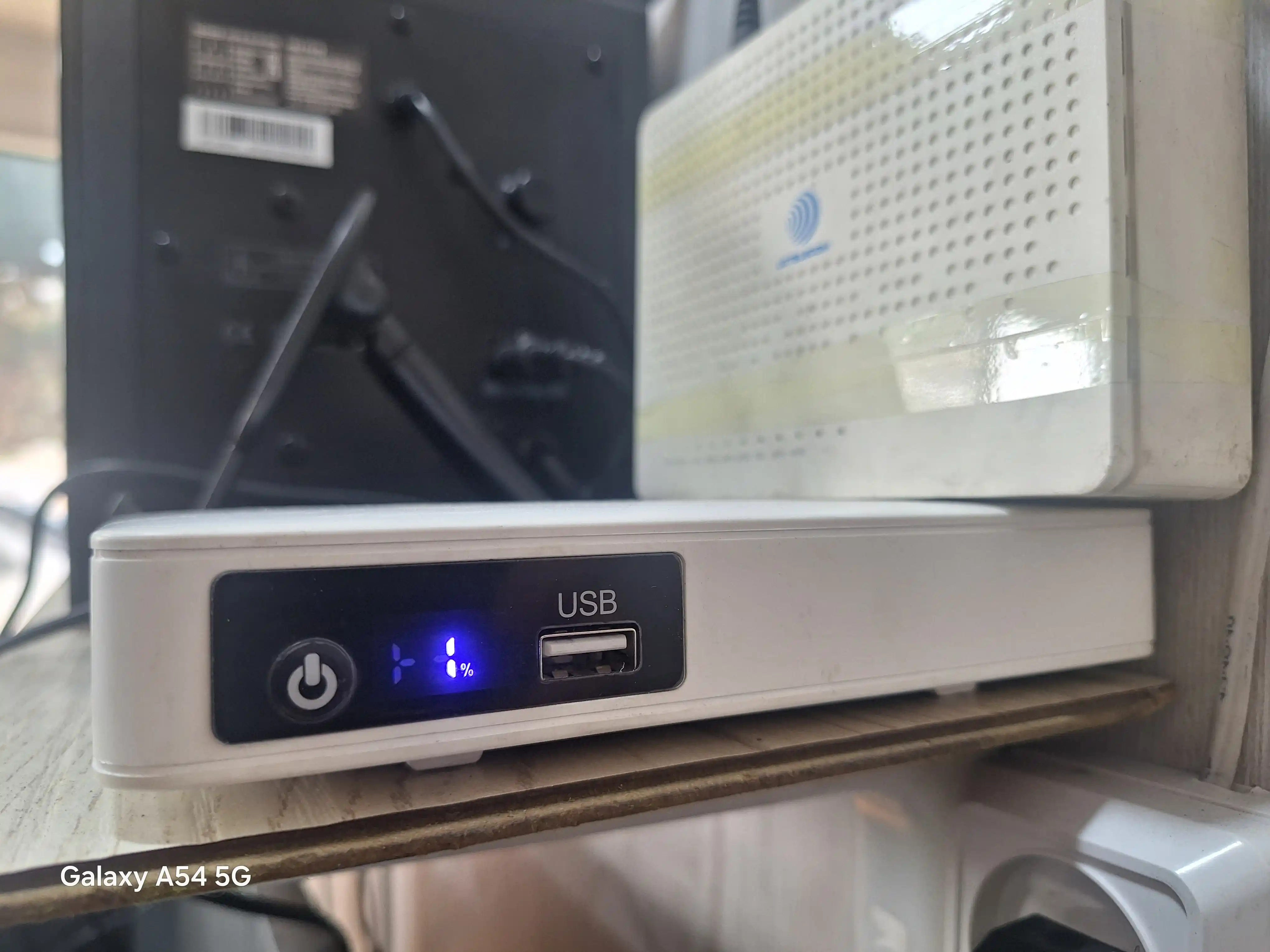 Мини ИБП Skazeke 8800 мАч 12V/24V для роутера, камеры и модема
