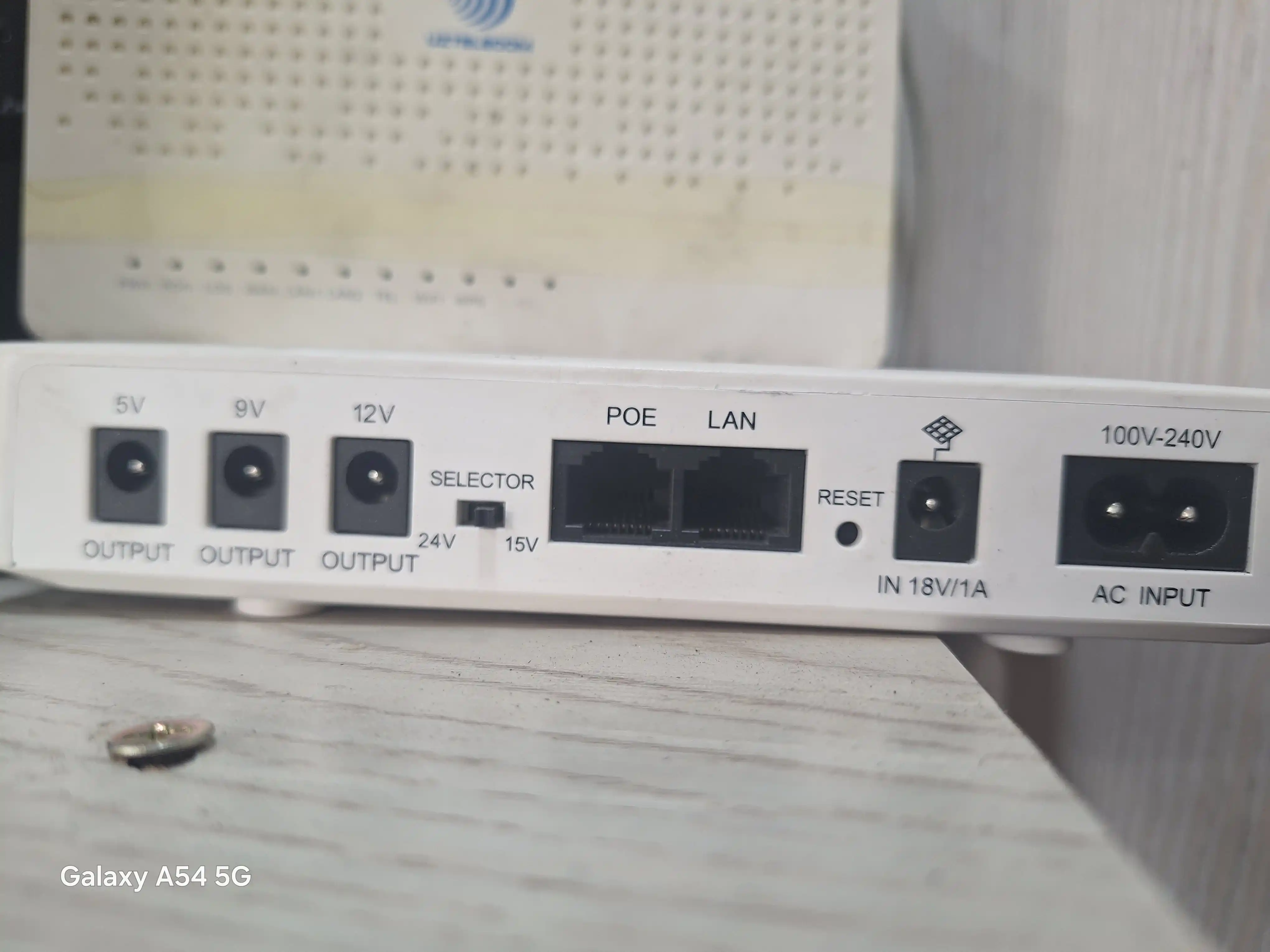 Мини ИБП Skazeke 8800 мАч 12V/24V для роутера, камеры и модема
