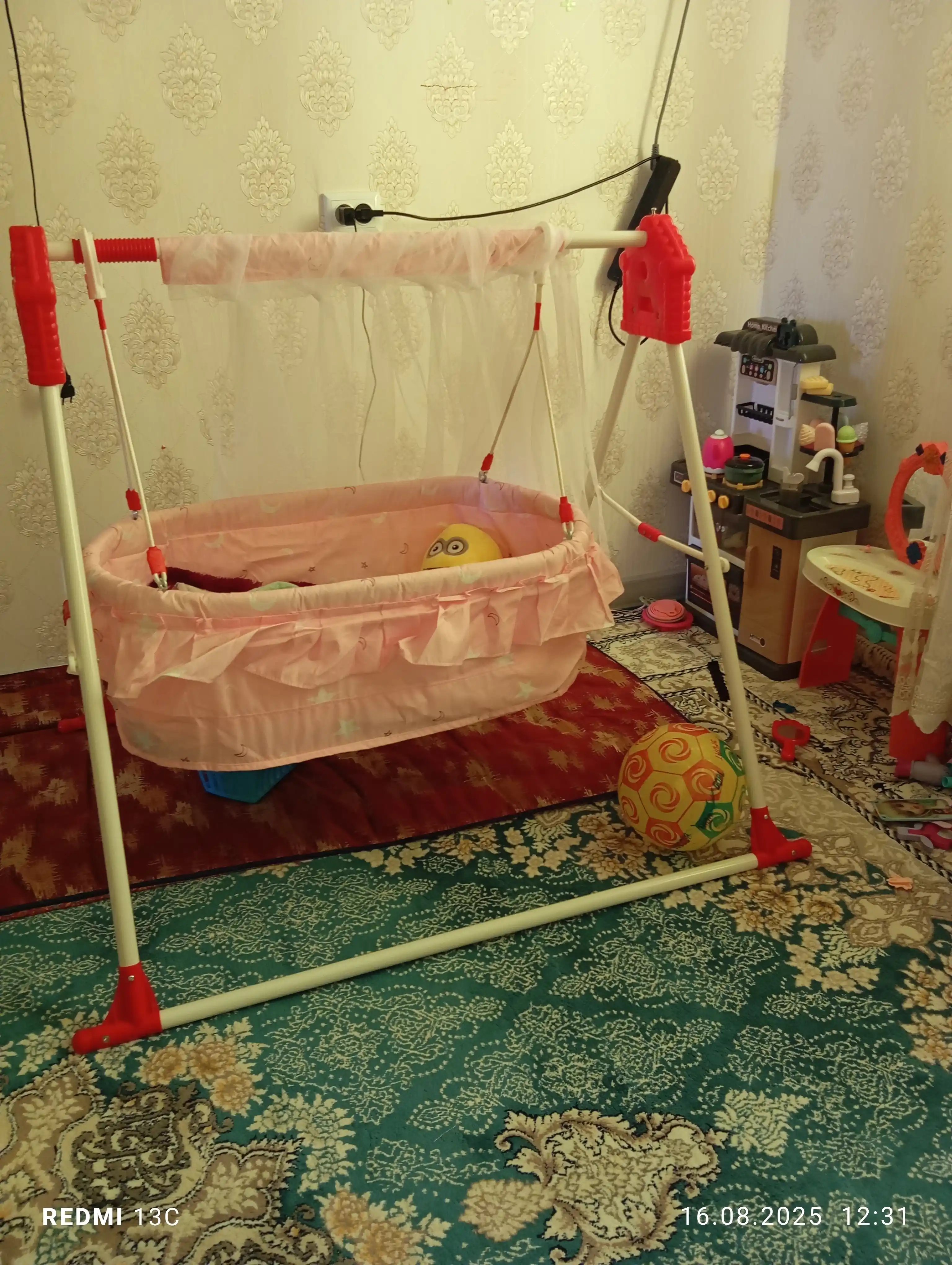 Детские кроватки