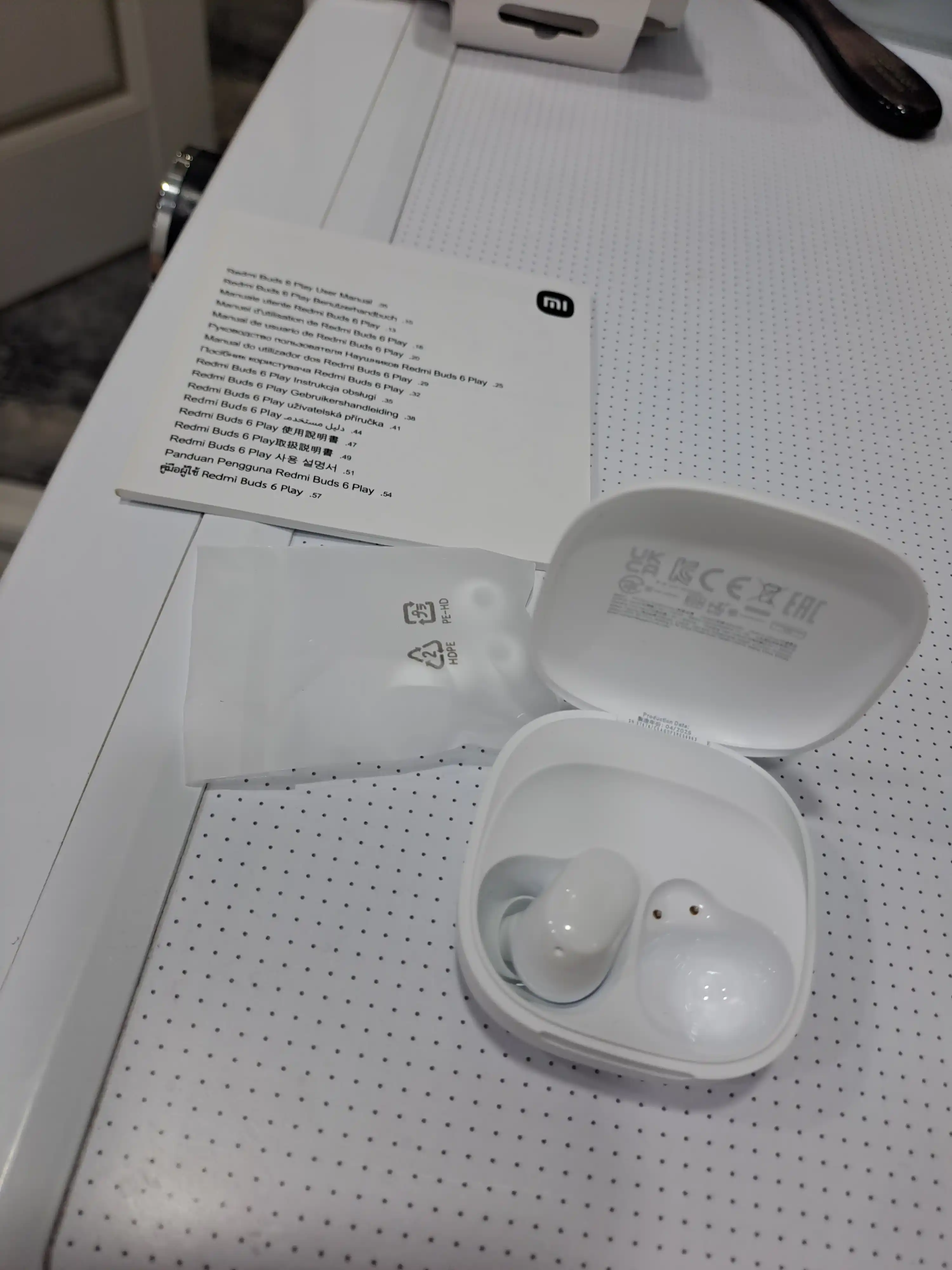 Redmi Buds 6 Play simsiz quloqchinlari, iPhone va Android uchun, suv o‘tkazmaydigan IPX4