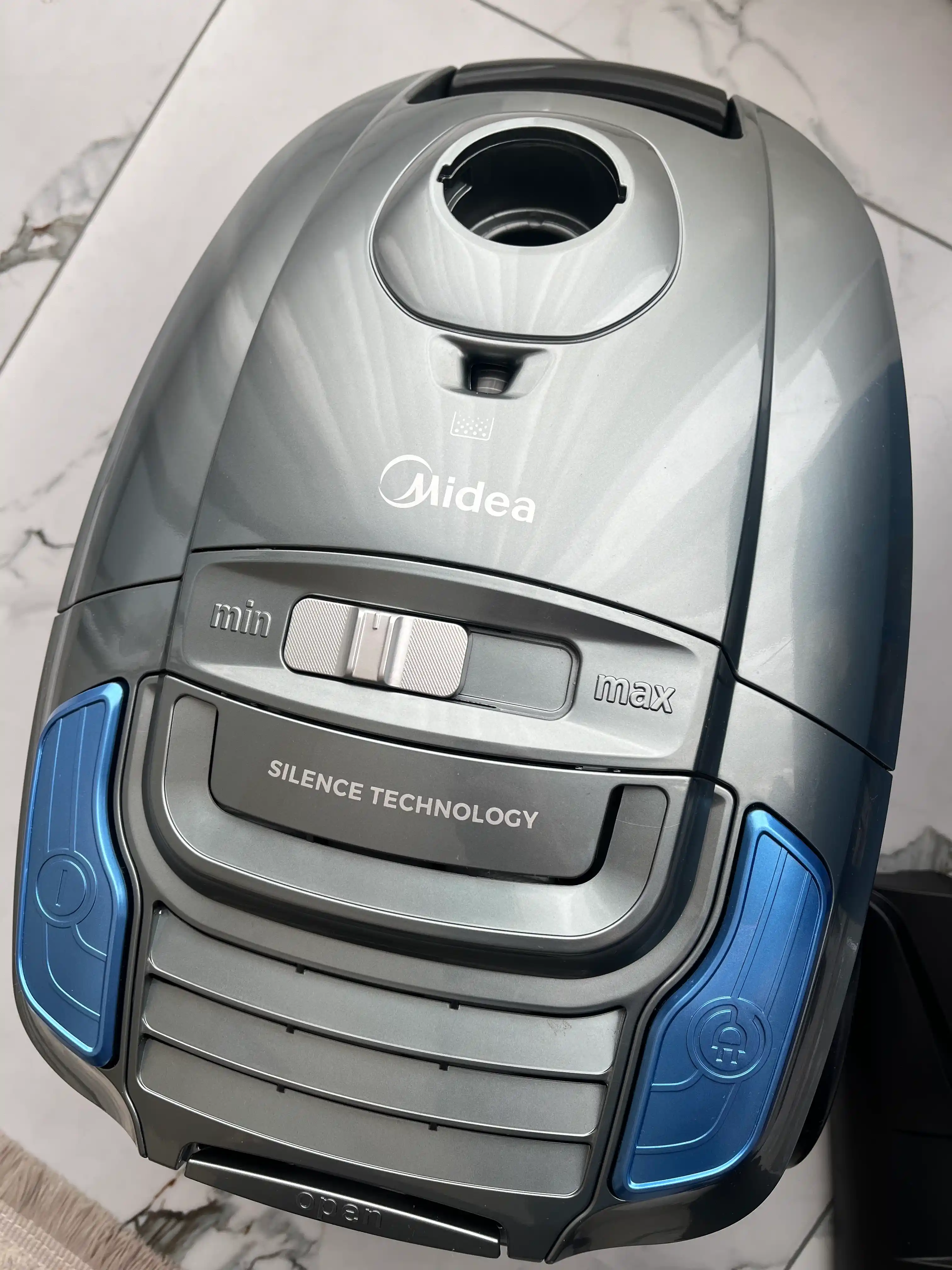 Midea changyutgichi – 1800-2000 Vt quvvat, 360 Vt so‘rish kuchi, HEPA filtri, uy uchun